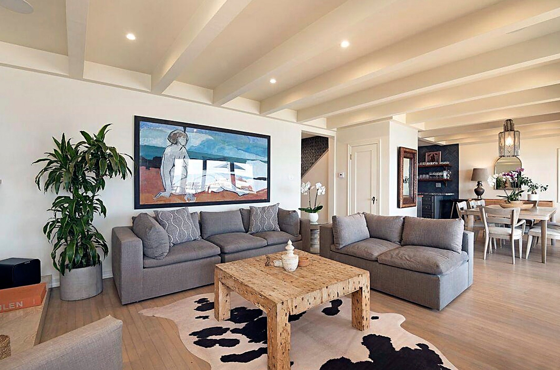 Leonardo DiCaprio Is Selling a Malibu Beach House For $10 Million Dollars