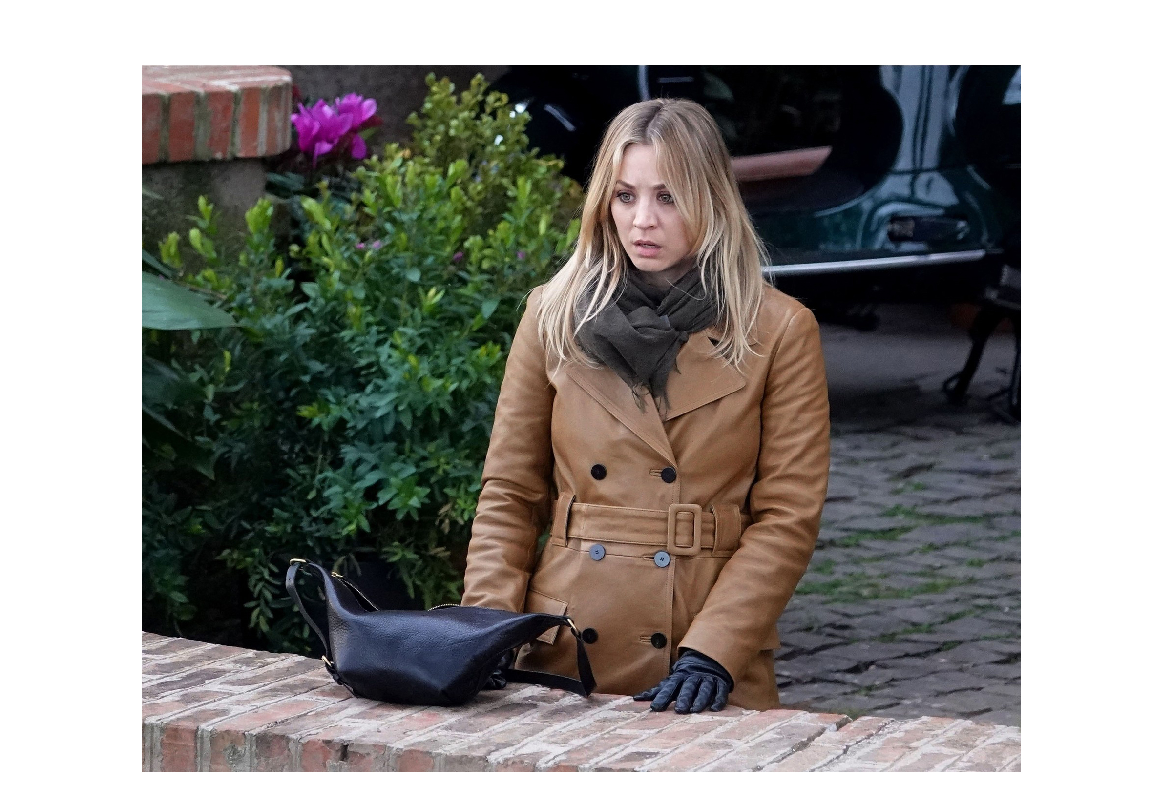 Kejli Kuoko *EXCLUSIVE* American actress Kaley Cuoco filming scenes of The Flight Attendant in Italy