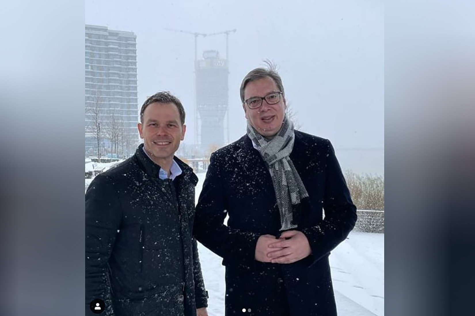 Mali, Vučić, bez kape, Beograd na vodi, pardon snegu
