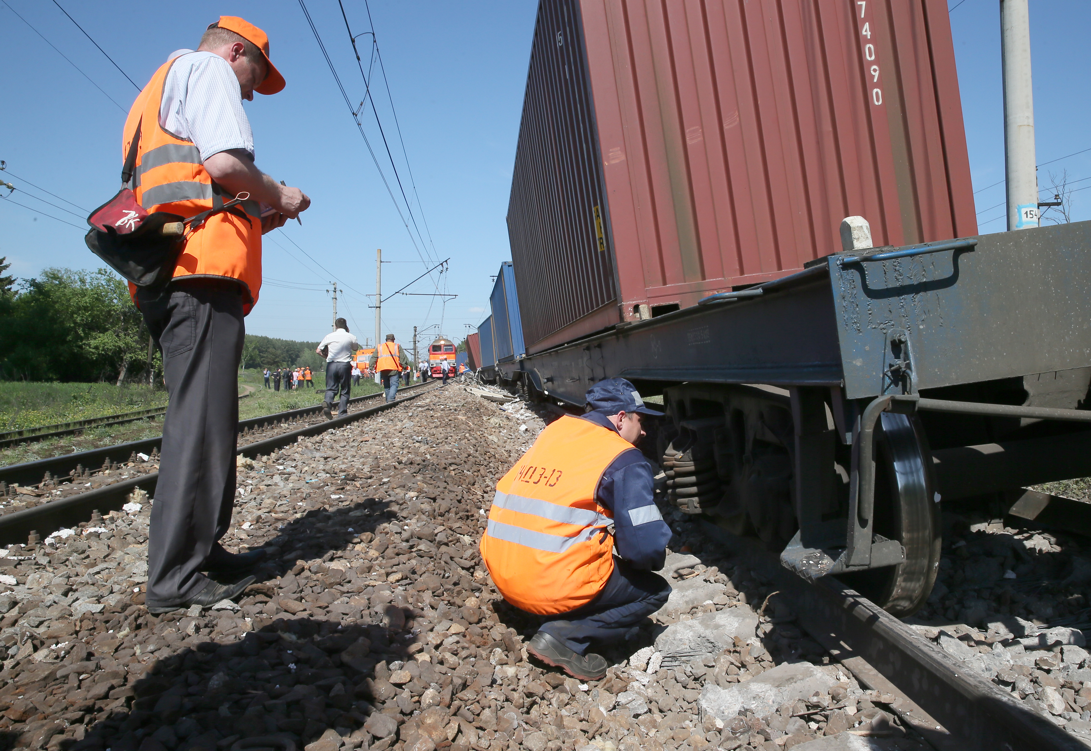 At least 4 killed, several injured in train crash near Moscow