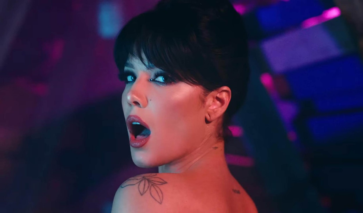Halsey new music video "You should be sad"