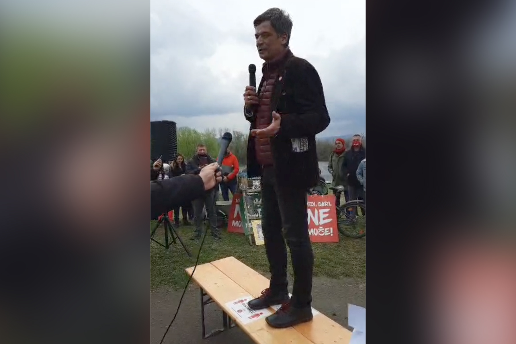 Vidi Gari ne moze Novi Sad na vodi