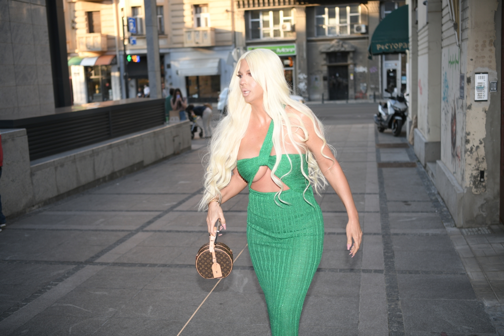 Beograd 03.06.2021. Jelena Karleuša, Otvaranje butika Sofije Milošević, butik Foto: Dragan Mujan/Nova.rs