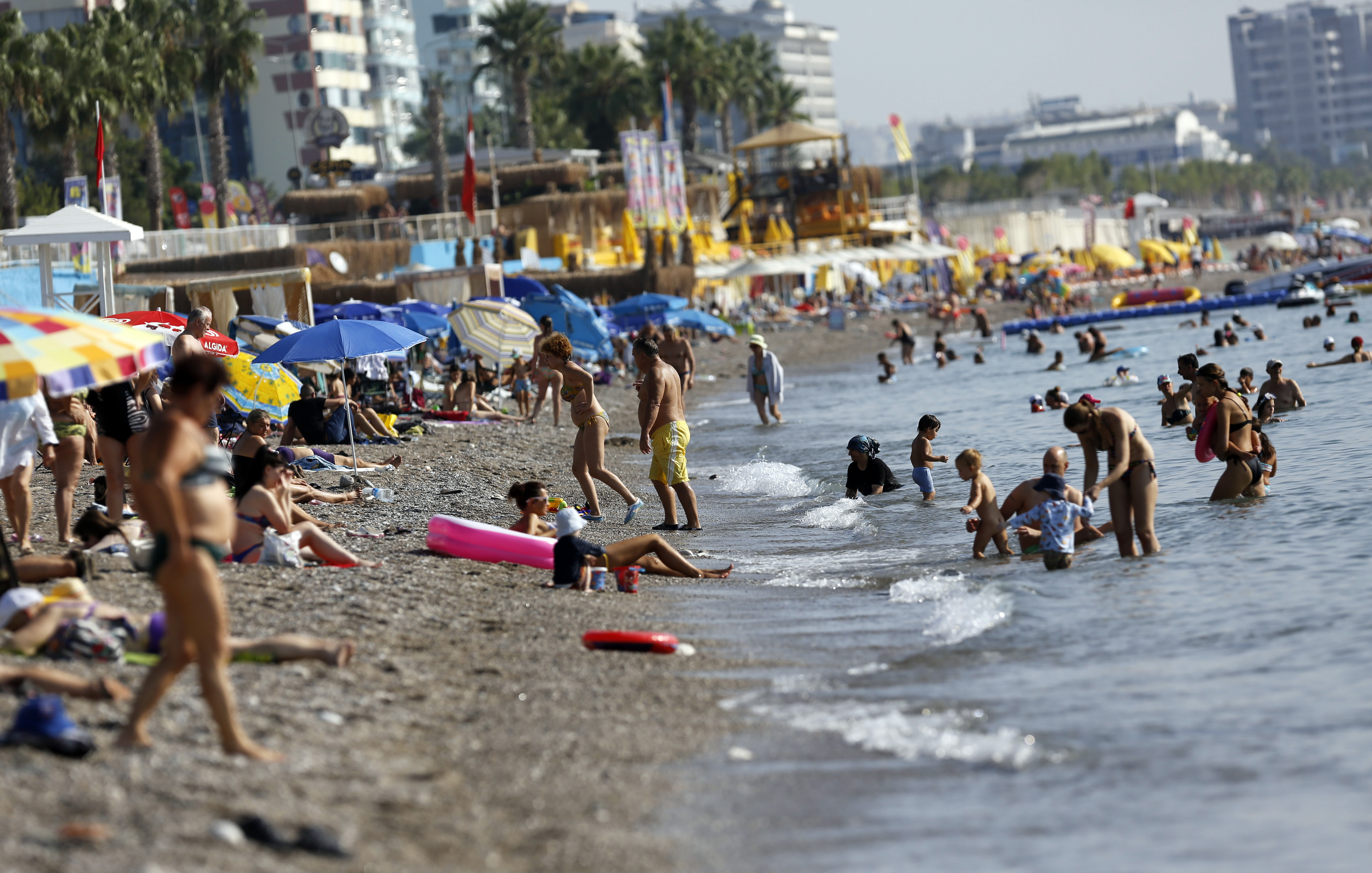 Daily life in Antalya during coronavirus pandemic