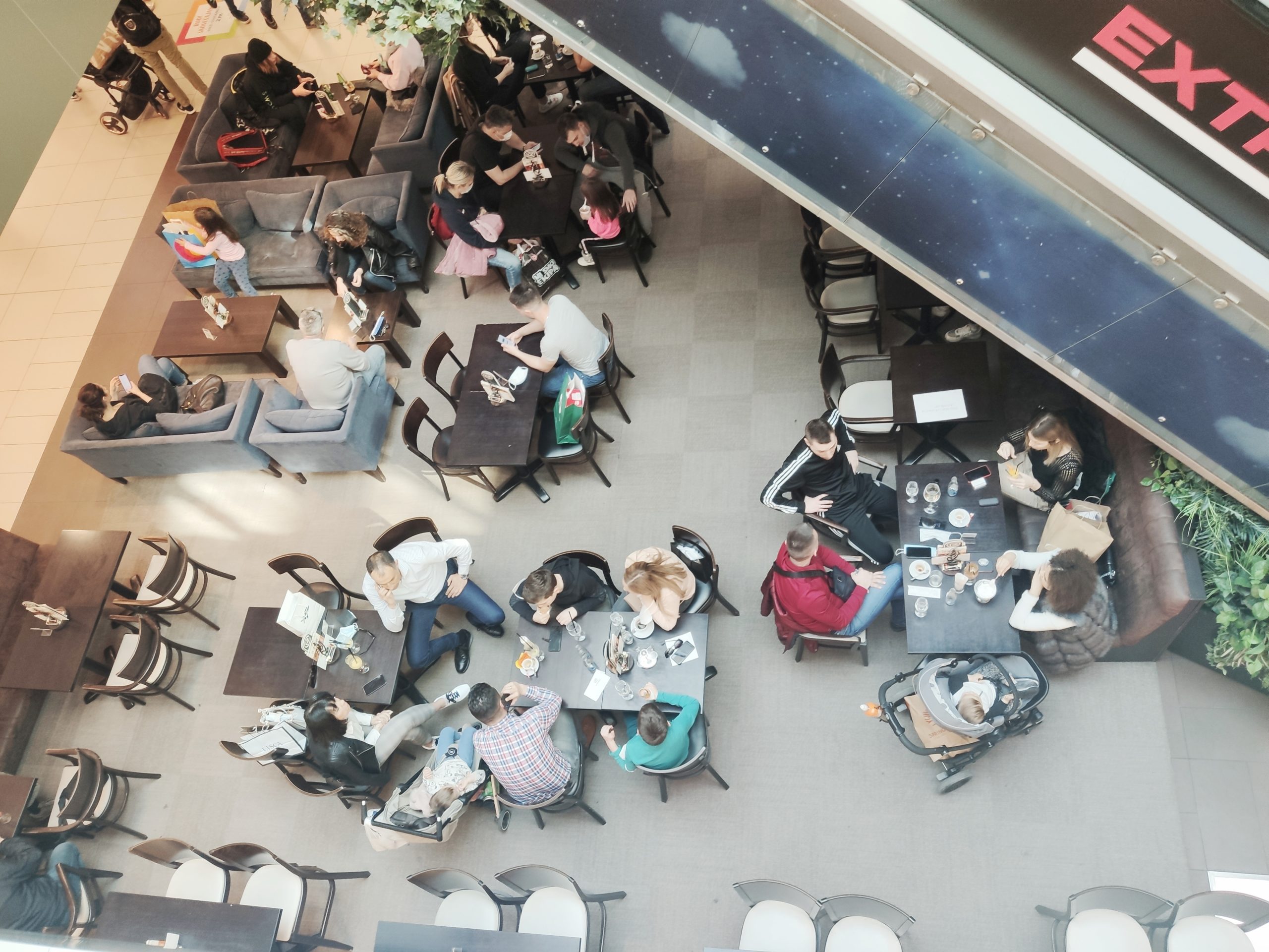 tržni centar ušće nedelja 27 02 2021 guzva, pred zatvaranje u 14h