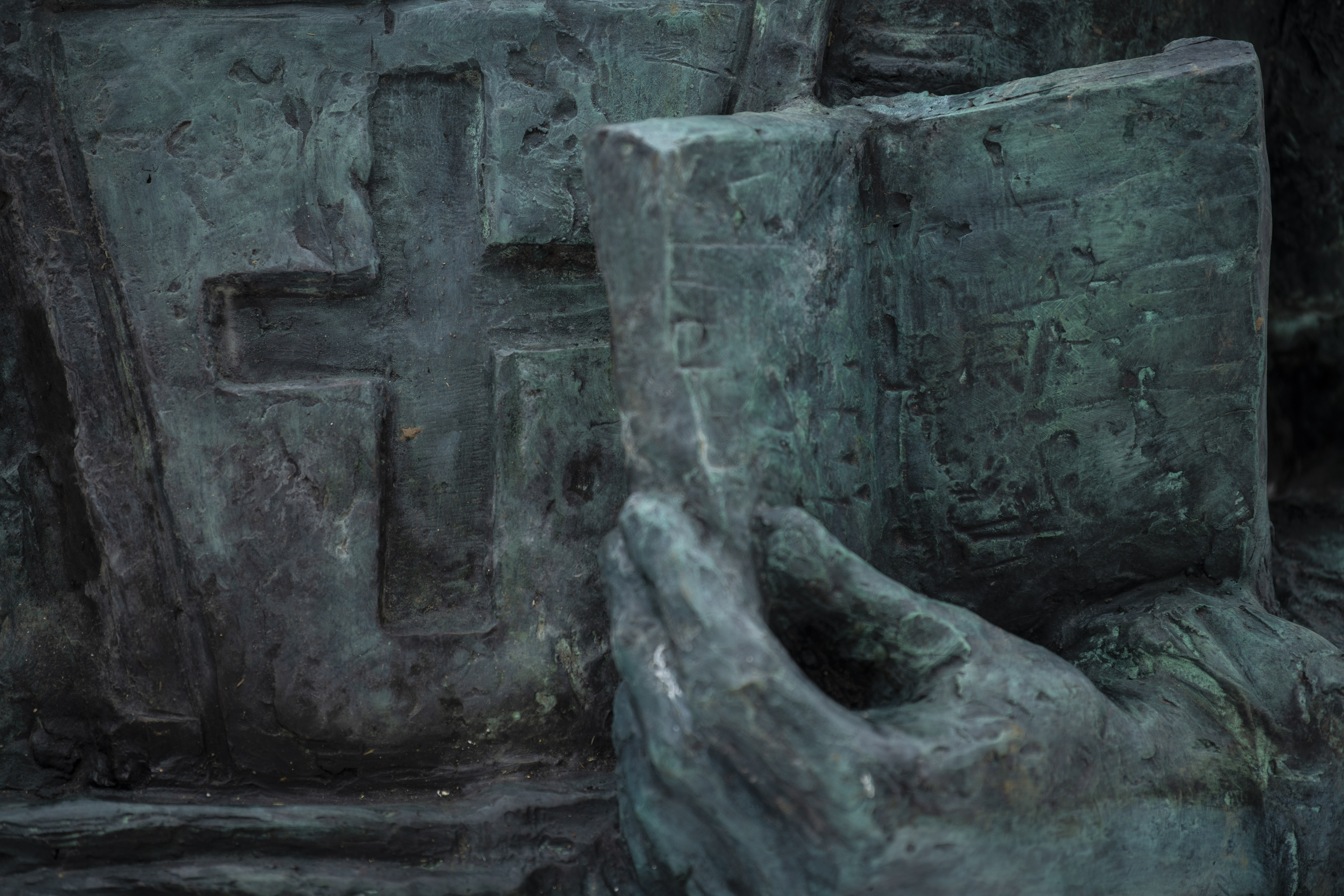 Beograd 18.04.2021. Spomenik despotu Stefanu Lazareviću, ugao Palmotićeve i Bulevara despota Stefana, skver, Dorćolm, postavljen spomenik Foto: Dragan Mujan/Nova.rs