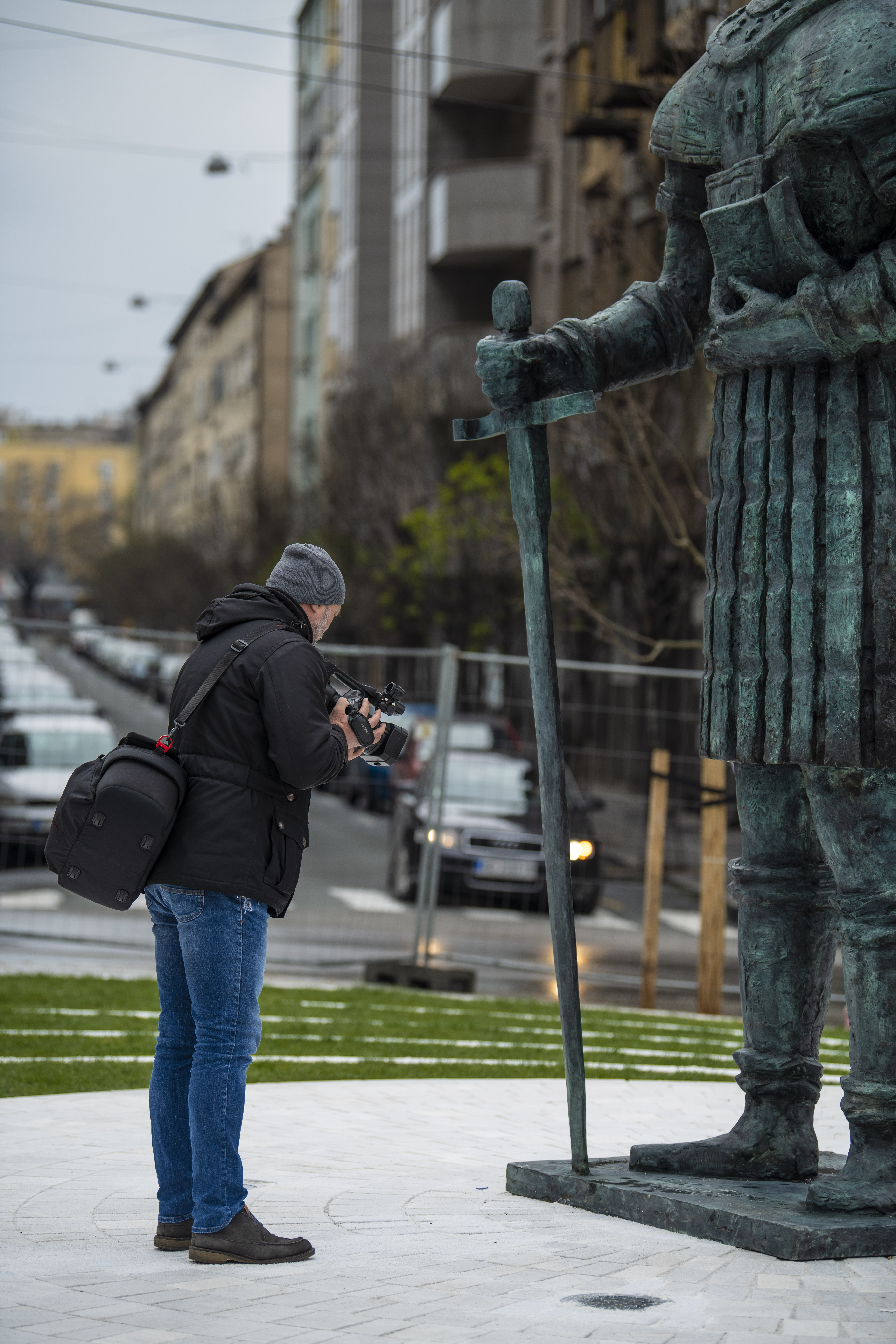 Beograd 18.04.2021. Spomenik despotu Stefanu Lazareviću, ugao Palmotićeve i Bulevara despota Stefana, skver, Dorćolm, postavljen spomenik Foto: Dragan Mujan/Nova.rs