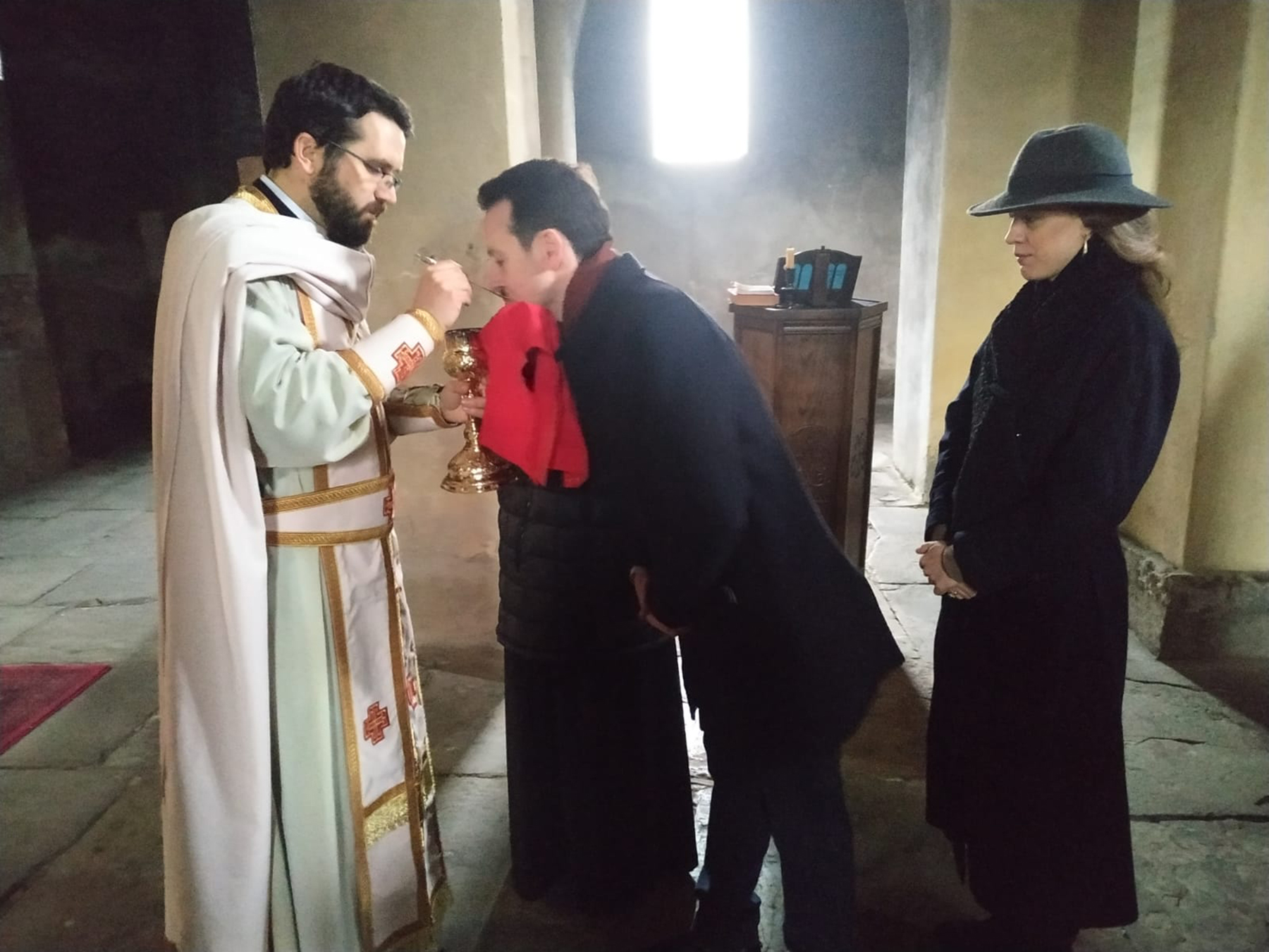 Princ Filip i Princeza Danica Karađorđević proveli su vikend u Prizrenu i posetili svetinje prizrenskog i orahovačkog kraja. Fotografije prosledio Voja Milovancevic