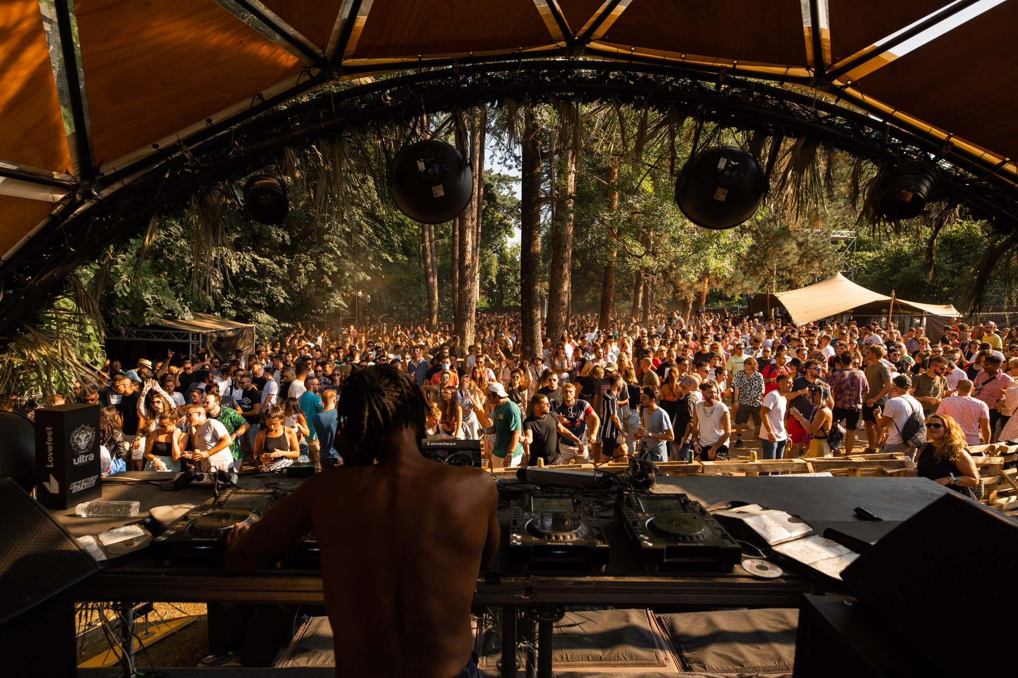 Lovefest: Festivalsko izdanje za pamćenje