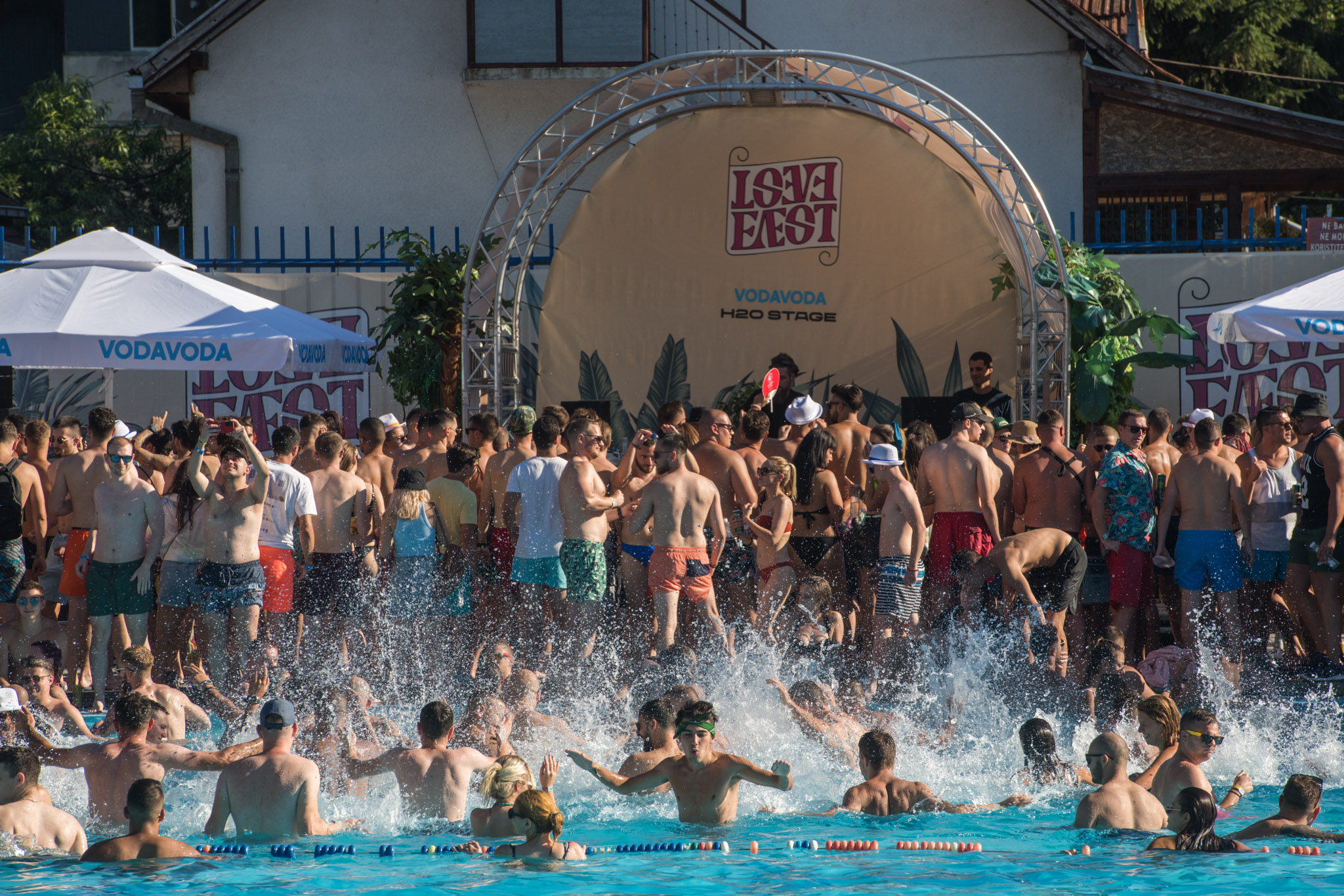 Lovefest: Festivalsko izdanje za pamćenje