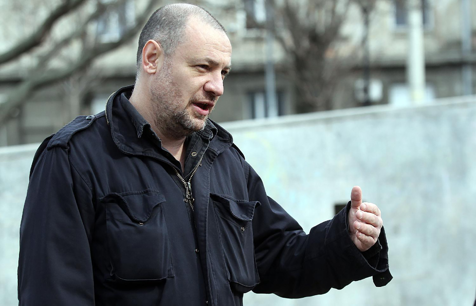 Mesto: BEOGRAD
Datum: Sun Mar 14 11:40:38 CET 2021
Dogadjaj: EVROSERVIS/KVAKA 23 - izjava FoNetu novinara nedeljnika NIN Vuka Cvijića, u okviru serijala Kvaka 23
Fotoreporter: Aleksandar Barda
Ličnosti: Vuk Cvijić
Izvor: FoNet