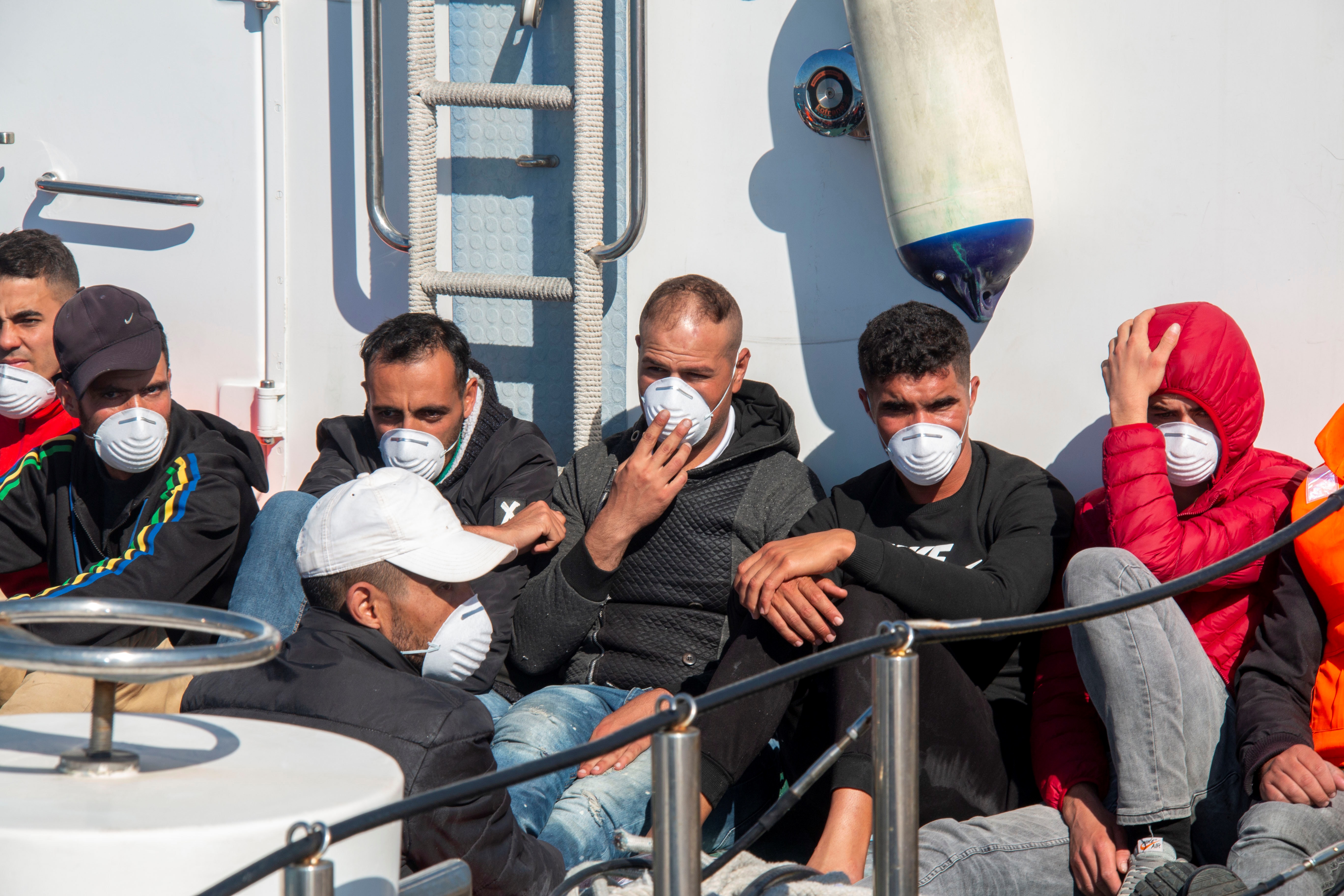 Migranti, 19 migrants rescued at sea in southern Spain