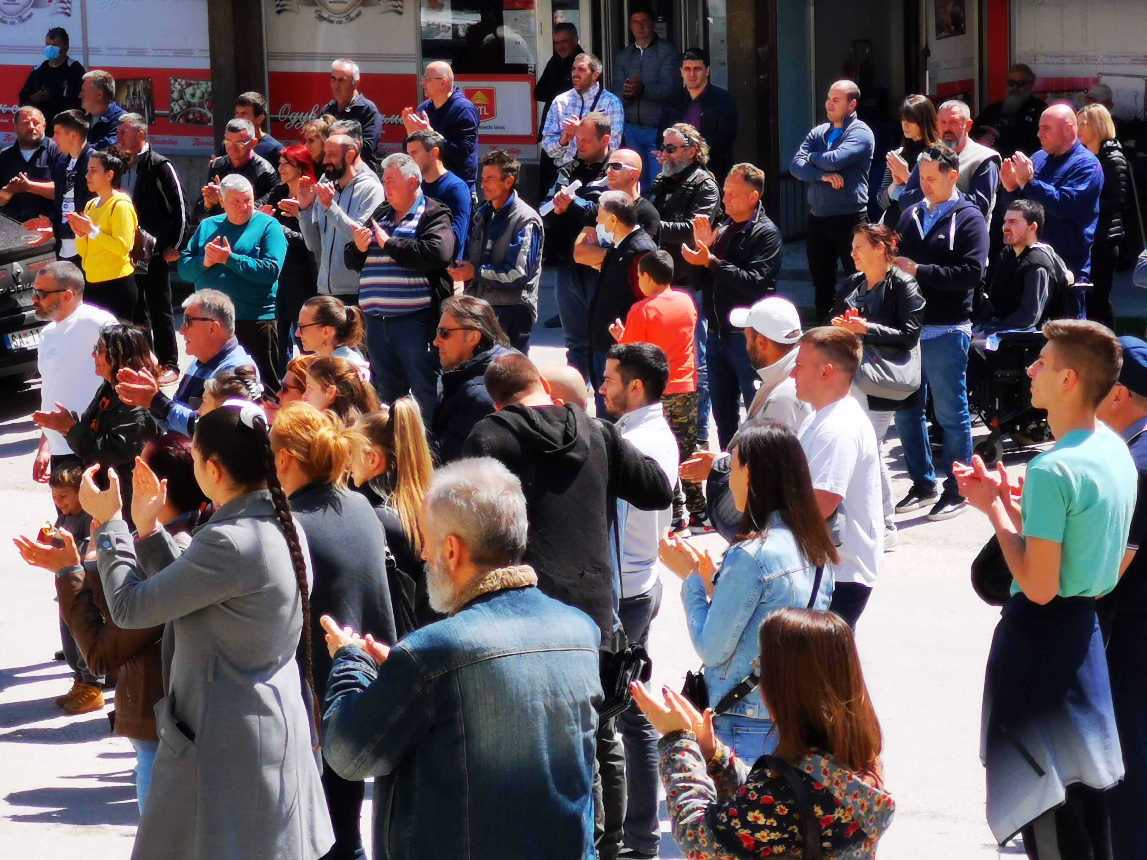 skup Pranjani, protest: pobedicemo rudarsku mafiju, Foto: Nenad Nešović/N2 a Ljubica insistira da je njena slika