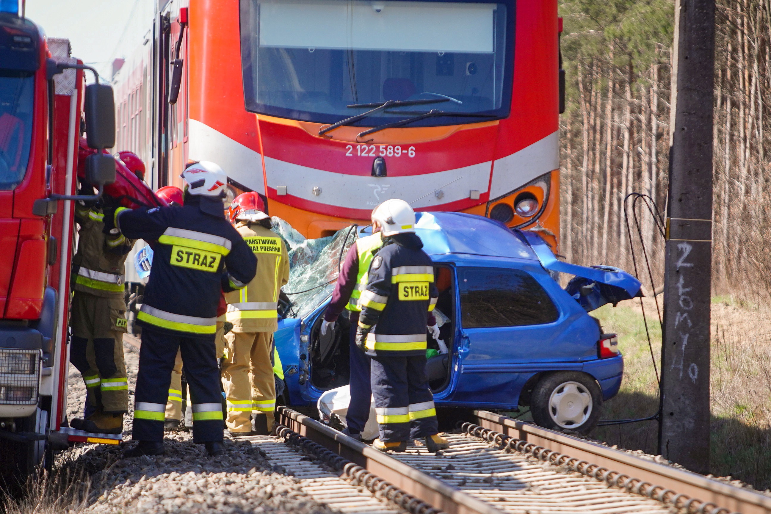 Fatal accident at a railroad crossing in Roznow