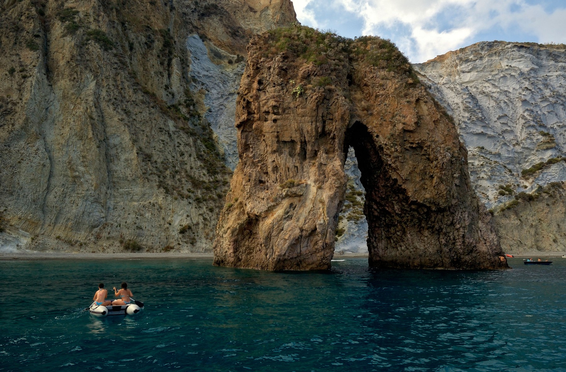 Ponza Arco naturale Natural arc isole pontine Lazio Italy pontine island, mediterranean sea,  europe,Image: 11795031, License: Rights-managed, Restrictions: , Model Release: no, Credit line: donato r / Alamy / Profimedia