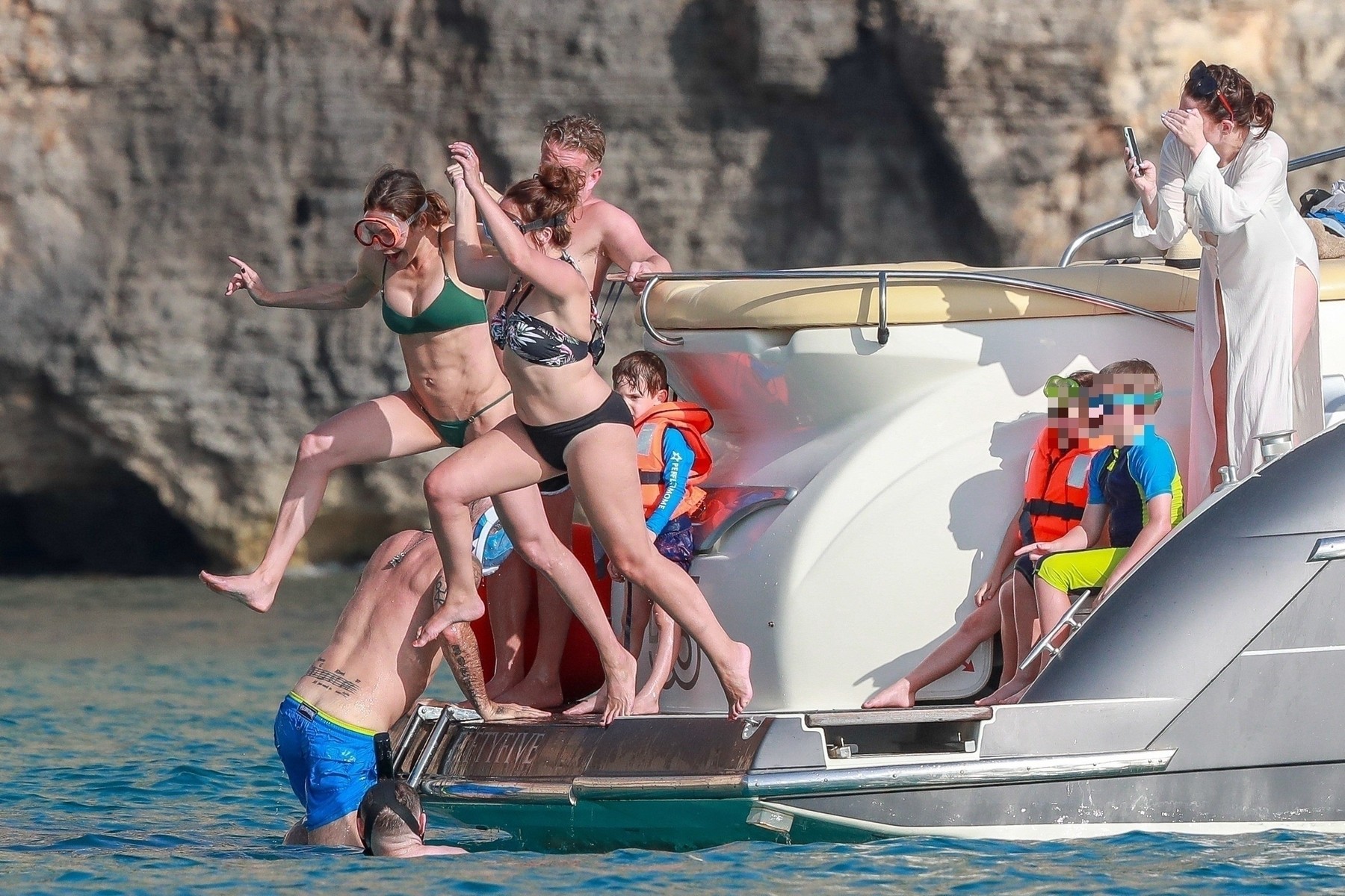 *PREMIUM-EXCLUSIVE* Singer/songwriter Robbie Williams on his family holidays in Formentera *MUST CALL FOR PRICING* *STRICT WEB EMBARGO UNTIL 10pm UK TIME on 28/07/19*