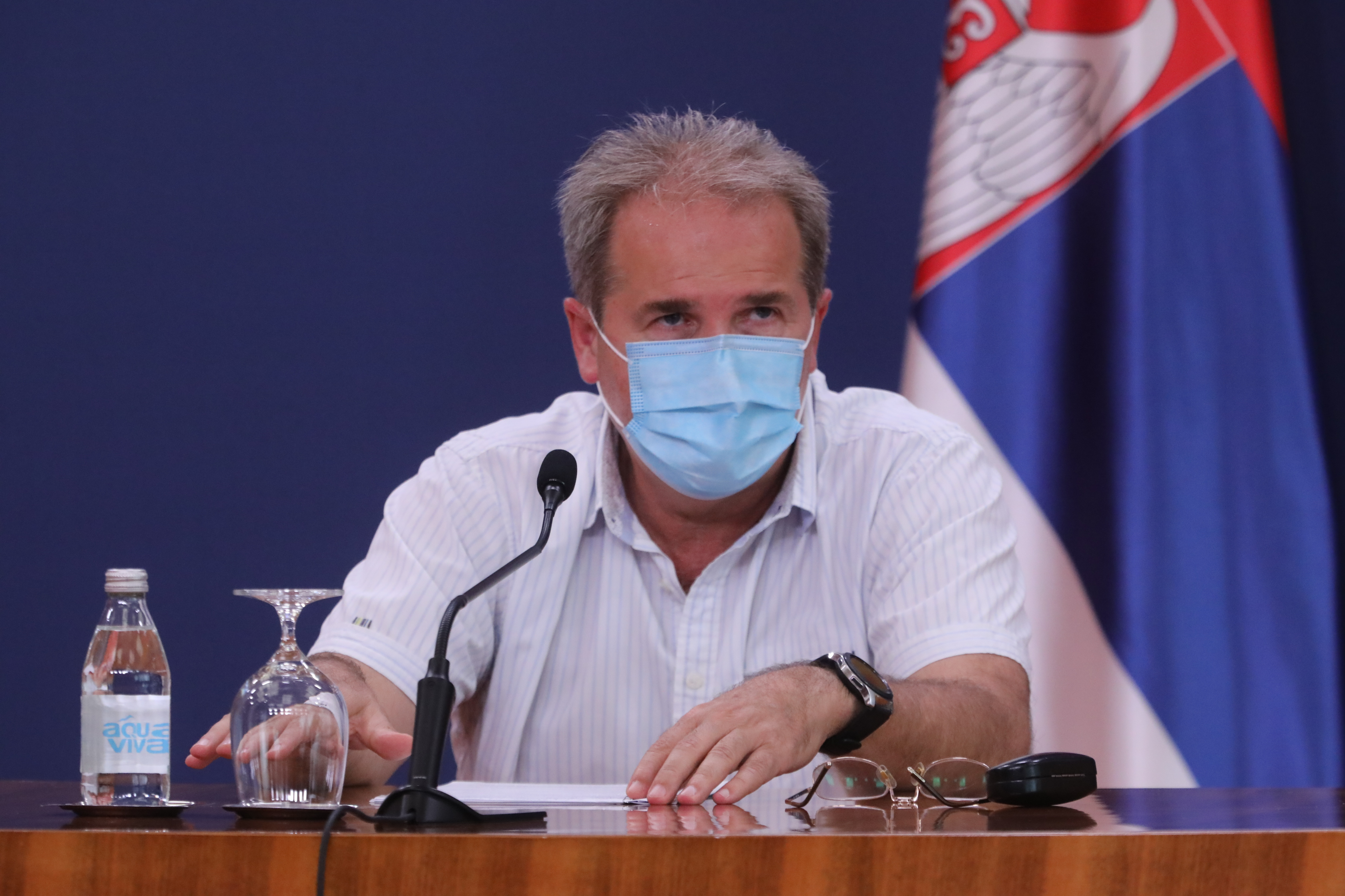 Beograd, 23. jula 2020. - Direktor KBC Zemun Dragos Stojanovic na konferenciji za medije Kriznog staba. TANJUG / VLADA REPUBLIKE SRBIJE / SLOBODAN MILJEVIC /  an