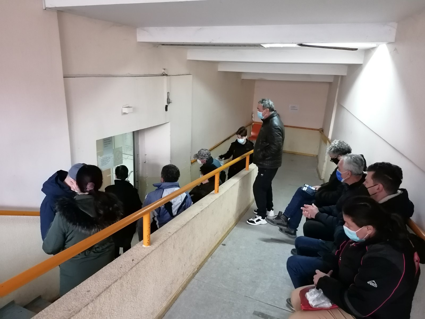 Ispred infektivne ambulante Kraljevo