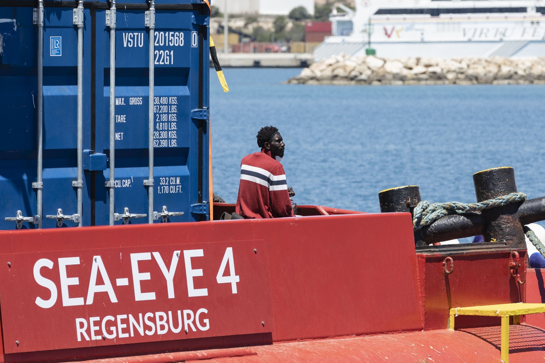 Pozzallo landing of 414 migrants from Sea-Eye 4 ship