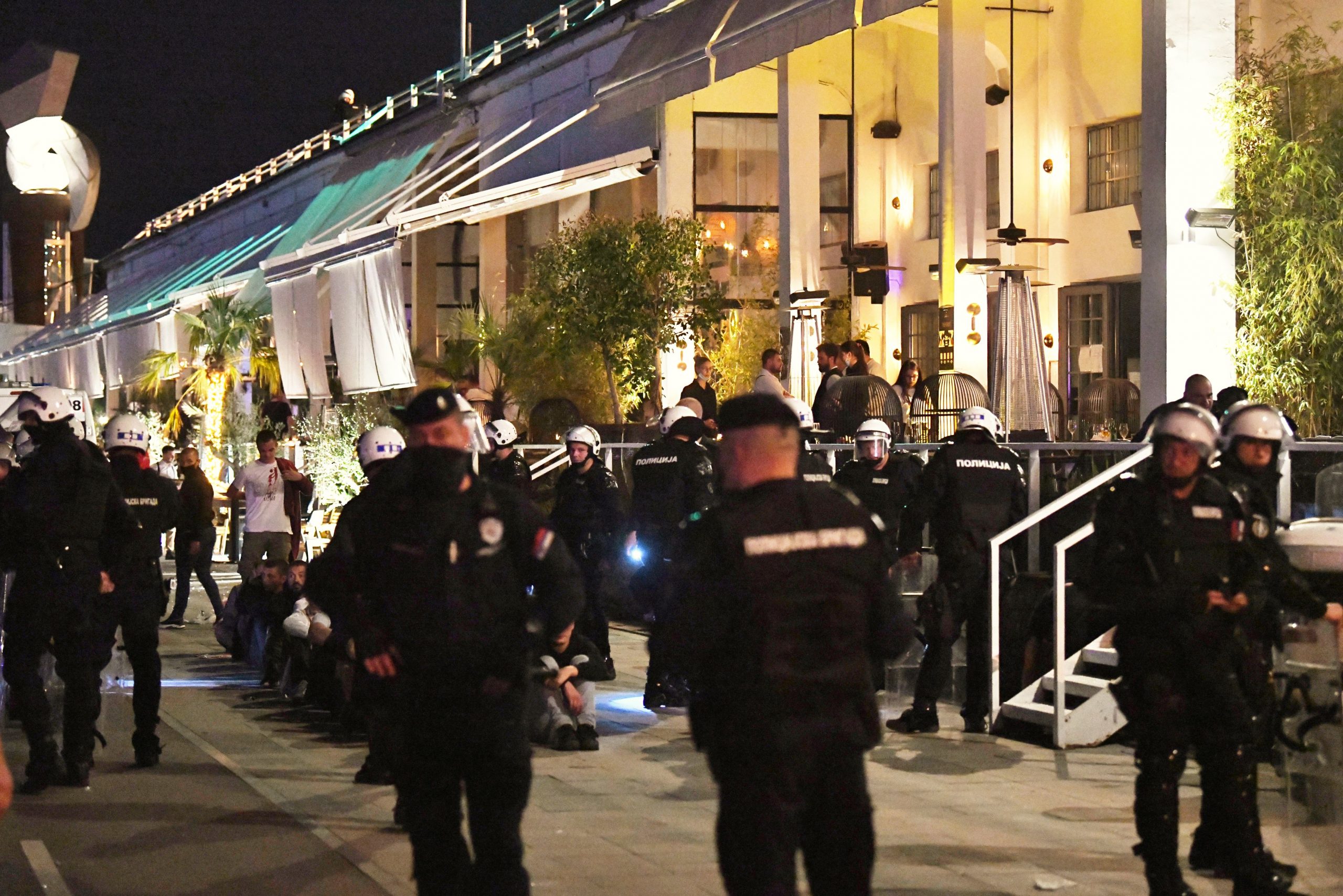 Beograd, 22.05.2021. Beton hala, specijalci, policija, tuča navijača Foto: Goran Srdanov/Nova.rs