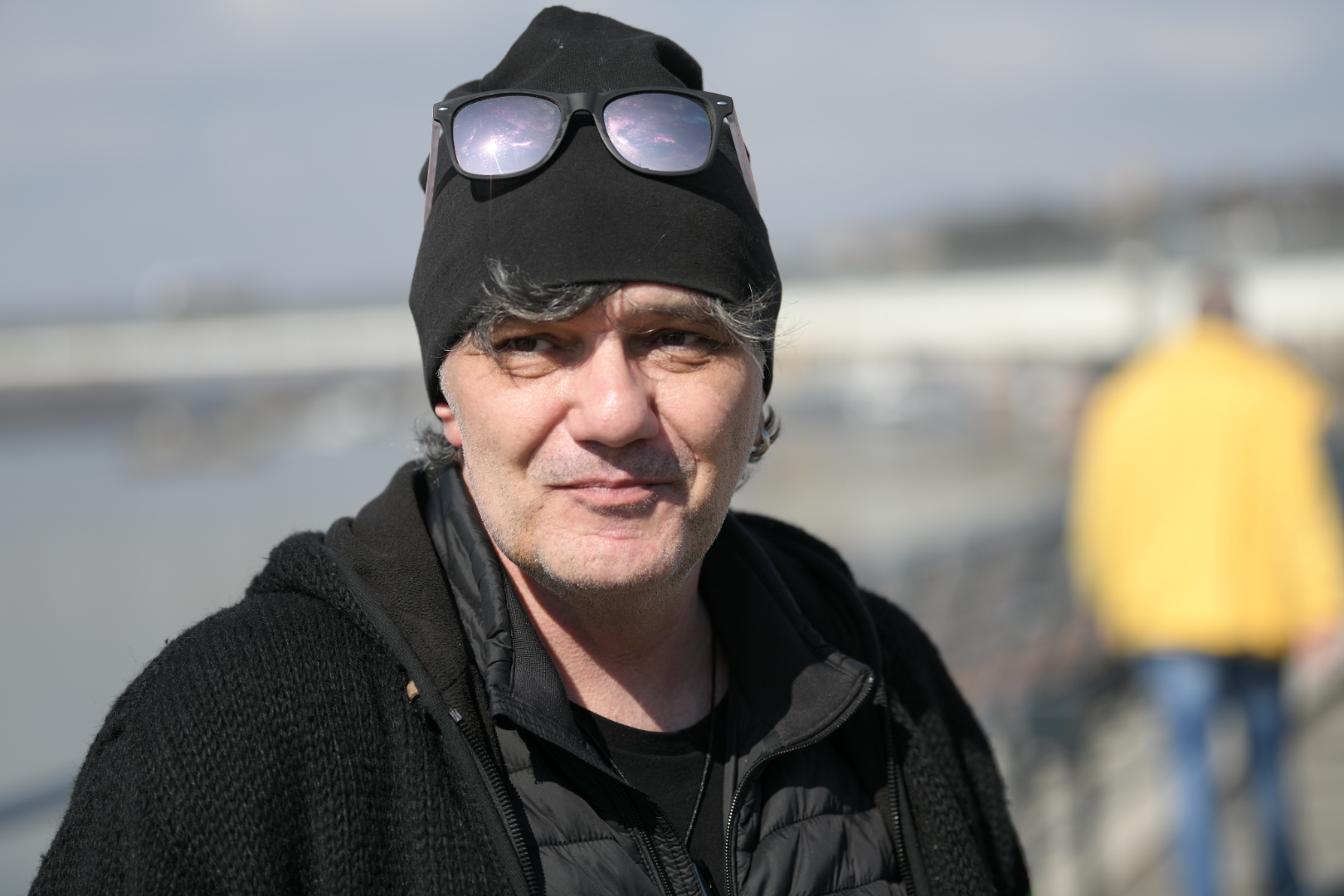 Beograd, 13.03.2021. Beograd na vodi, vikend,  koronavirus zatvaranje, zatvoreni kafići, šalterska prodaja, kafa za poneti, gužva, šetnja, anketa Foto: Dragan Mujan/Nova.rs