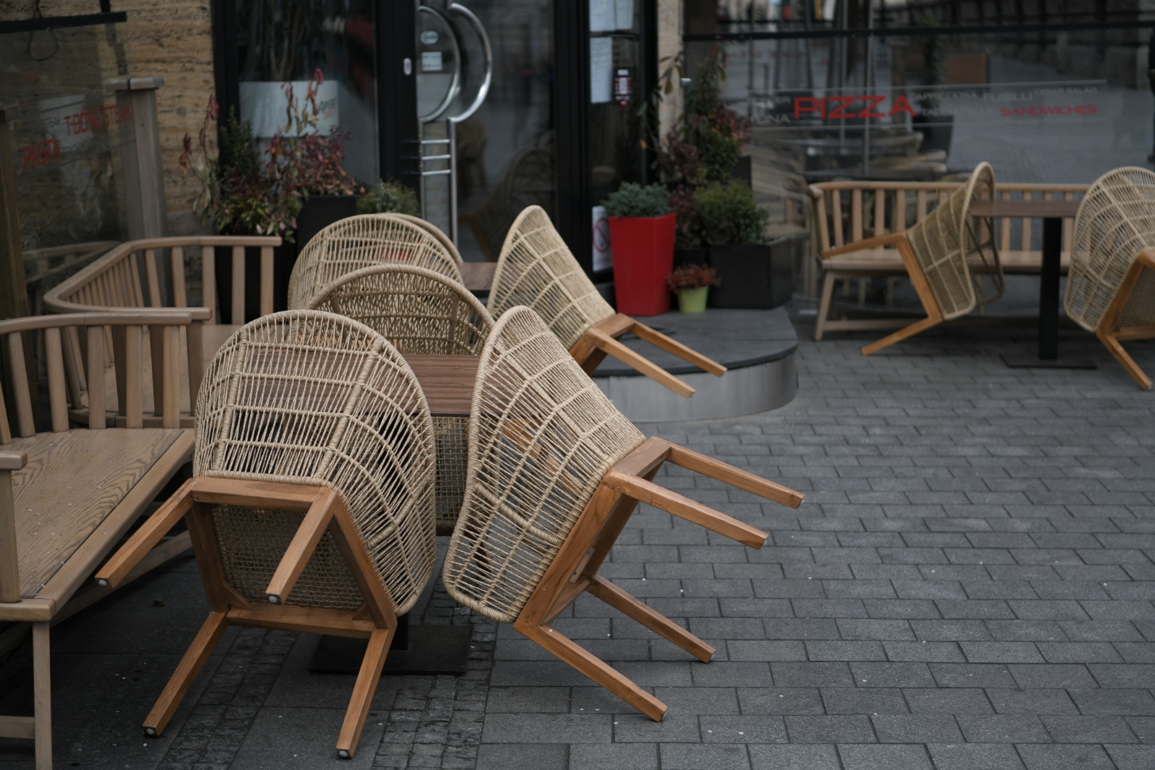 Beograd, 13.03.2021. Pust grad, prazne ulice, zatvorene prodavnice, koronavirus zatvaranje, zatvoreni kafići, grad duhova Foto: Dragan Mujan/Nova.rs