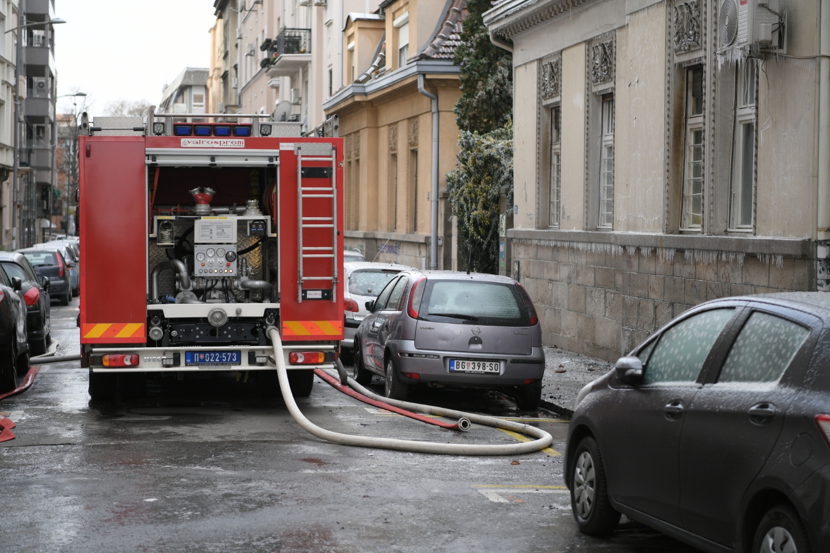 Beograd, 12.02.2021. Vračar, Molerova, Restoran Smokvica požar, vatrogasci Foto: Dragan Mujan/Nova.rs