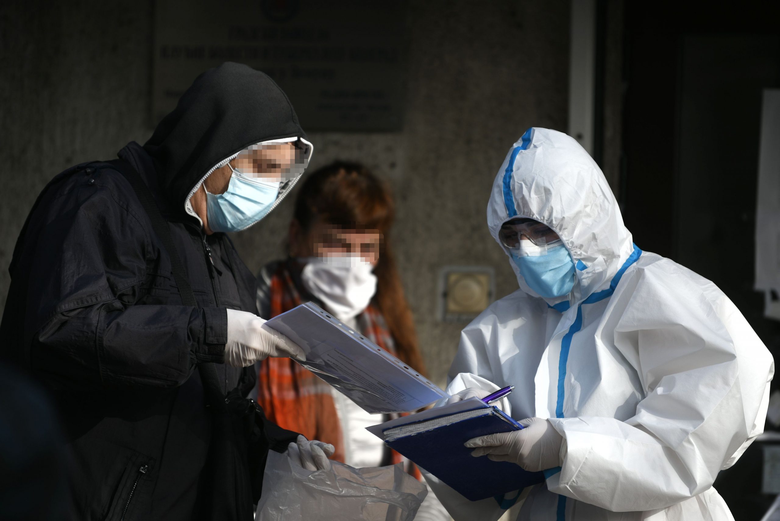 Beograd 10.12.2020. Zemun, kovid ambulanta, koronavirus, pacijenti, čekanje, red, redovi Foto: Filip Krainčanić/Nova.rs