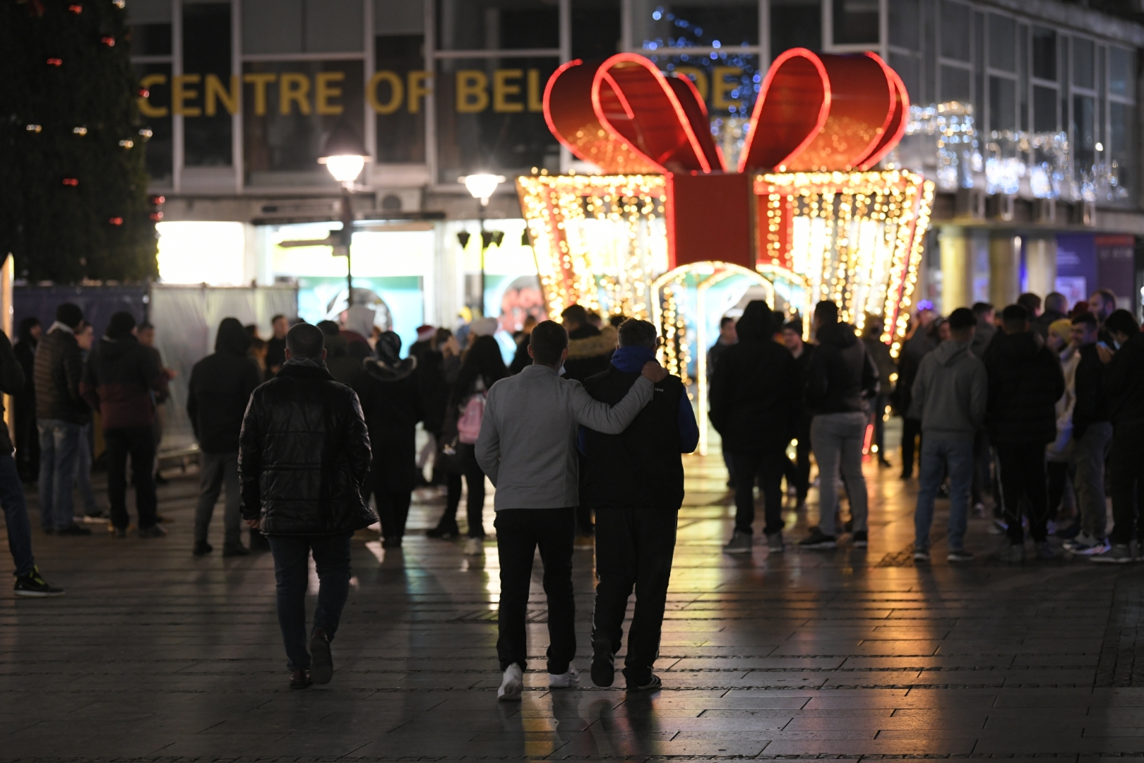Beograd 31.12.2020. Nova godina, novogodišnja noć, trubači, Knez Mihailova ulica Foto: Dragan Mujan/Nova.rs