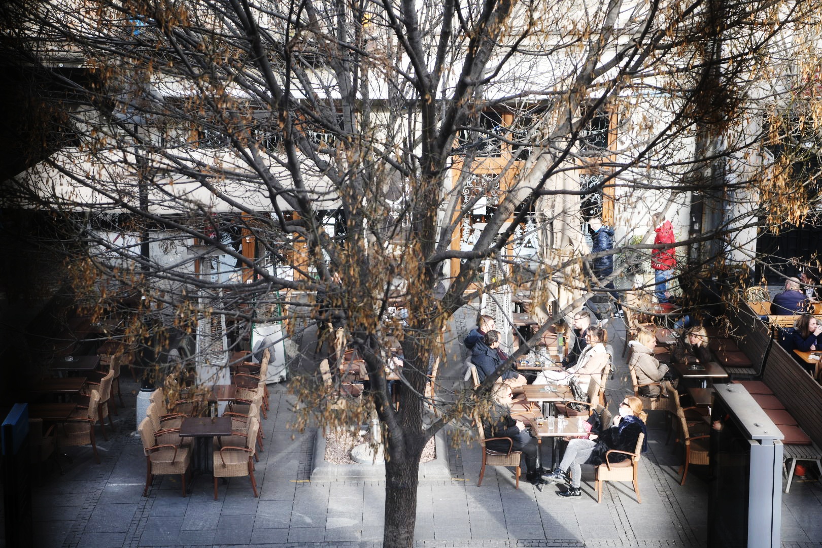 beograd grad, kafici, prazni kafici, sedenje u kaficima