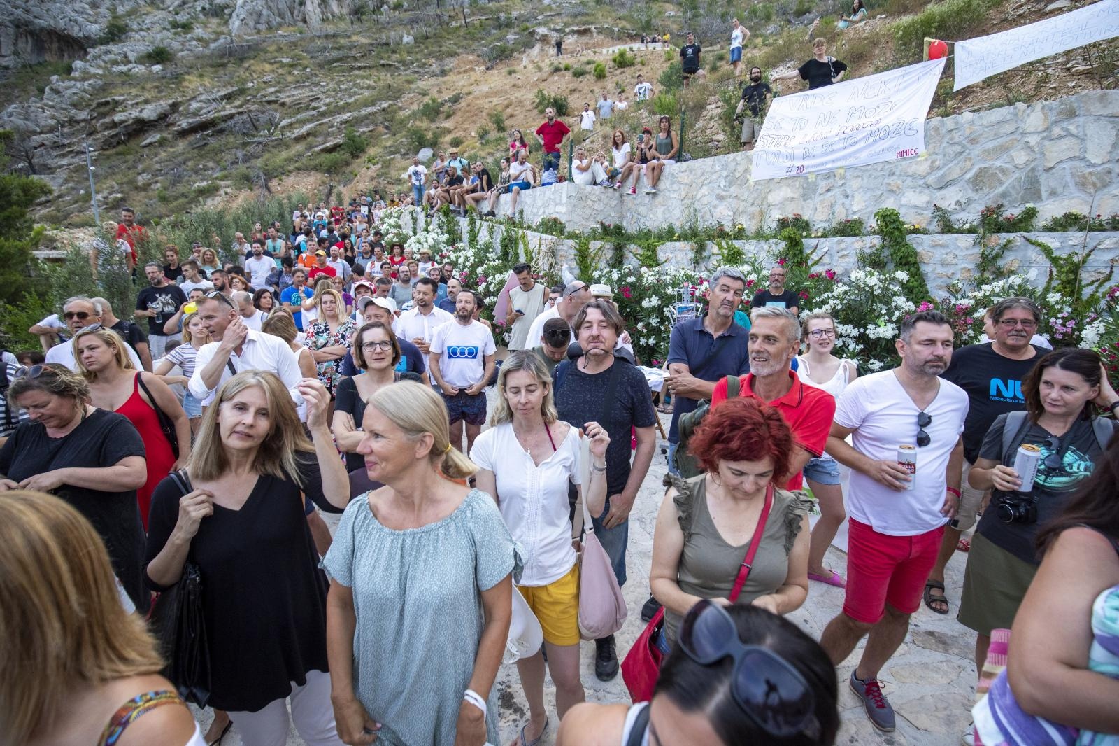 04.07.2021., Brela - U uvali Vruja odrzan je Festival bespravne gradnje i devastacije prirode kao prosvjed protiv ilegalnih radova koji se tu rade.
Photo: Miroslav Lelas/PIXSELL