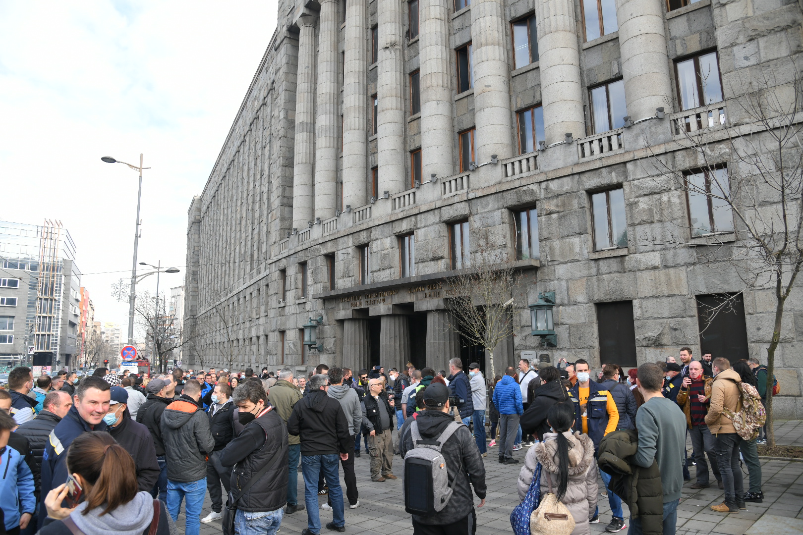 Beograd 06. februar 2021. Protest radnika preduzeca Posta Srbije. Radici Pošte Srbije okupili su se danas  ispred sedišta ovog preduzeća u Takovskoj 2, kako bi izrazili nezadovoljstvo zbog niskih plata Foto:Nemanja Jovanović/Nova.rs