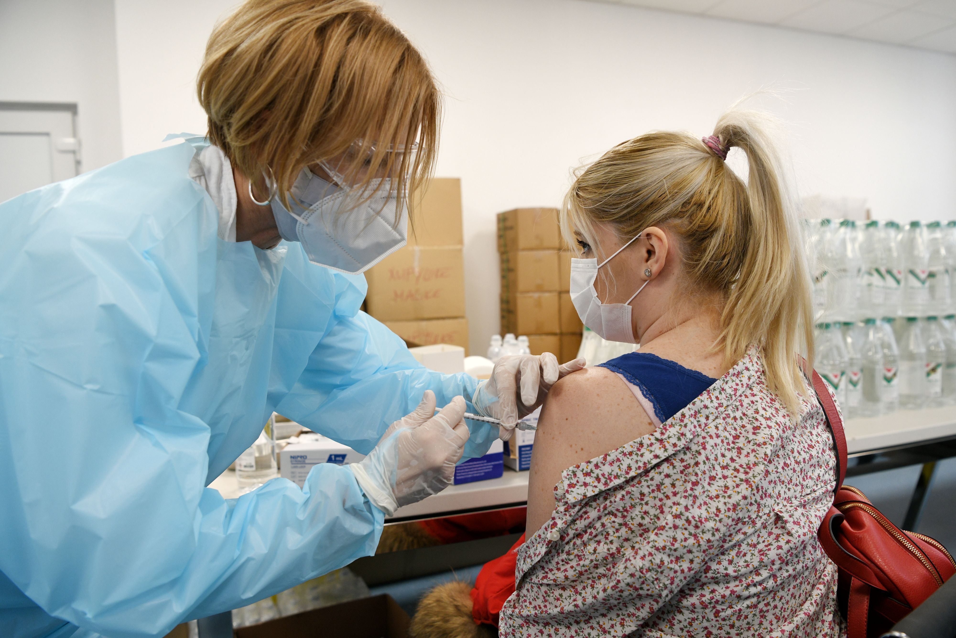 Beograd, 06.01.2021. Batajnica, kovid bolnica, vakcinacija lekara, vakcinisanje doktora, doktori vakcina Foto: Filip Krainčanić/Nova.rs