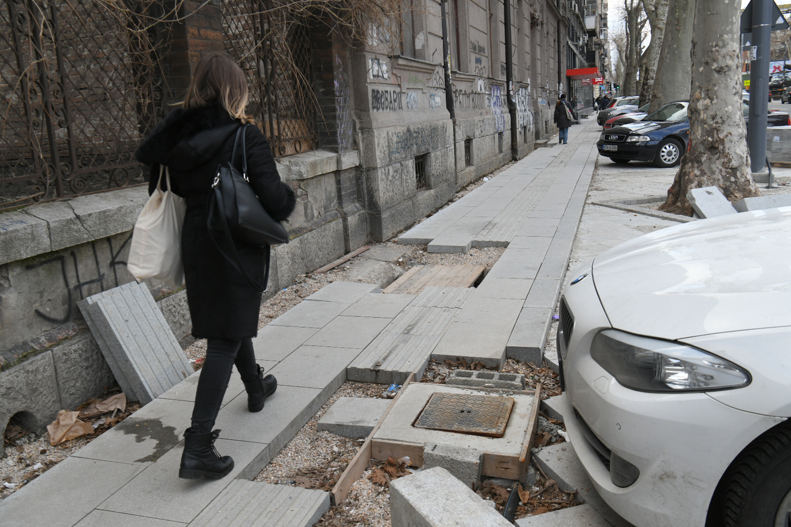 12.02.2021. Beograd. Ulica Cara Dusana, Dusanova, radovi, trotoar, nezavrseni radovi Foto: Nemanja Jovanović/Nova.rs