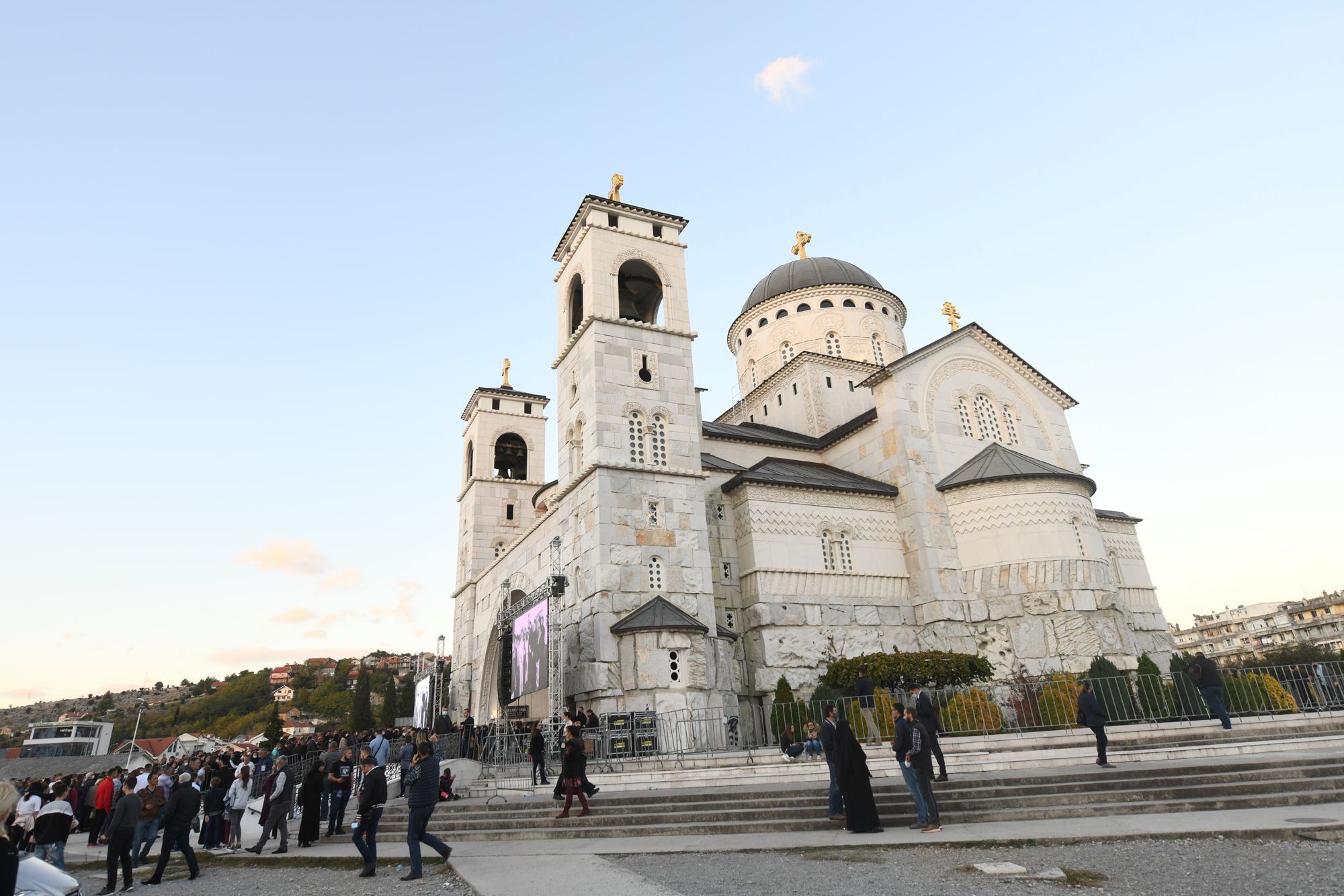 31.10.2020. Podgorica. Docek posmrtnih ostataka Amfilohije Radovic ispred Sabornog hrama, Saborni hram Foto: Goran Srdanov/Nova.rs