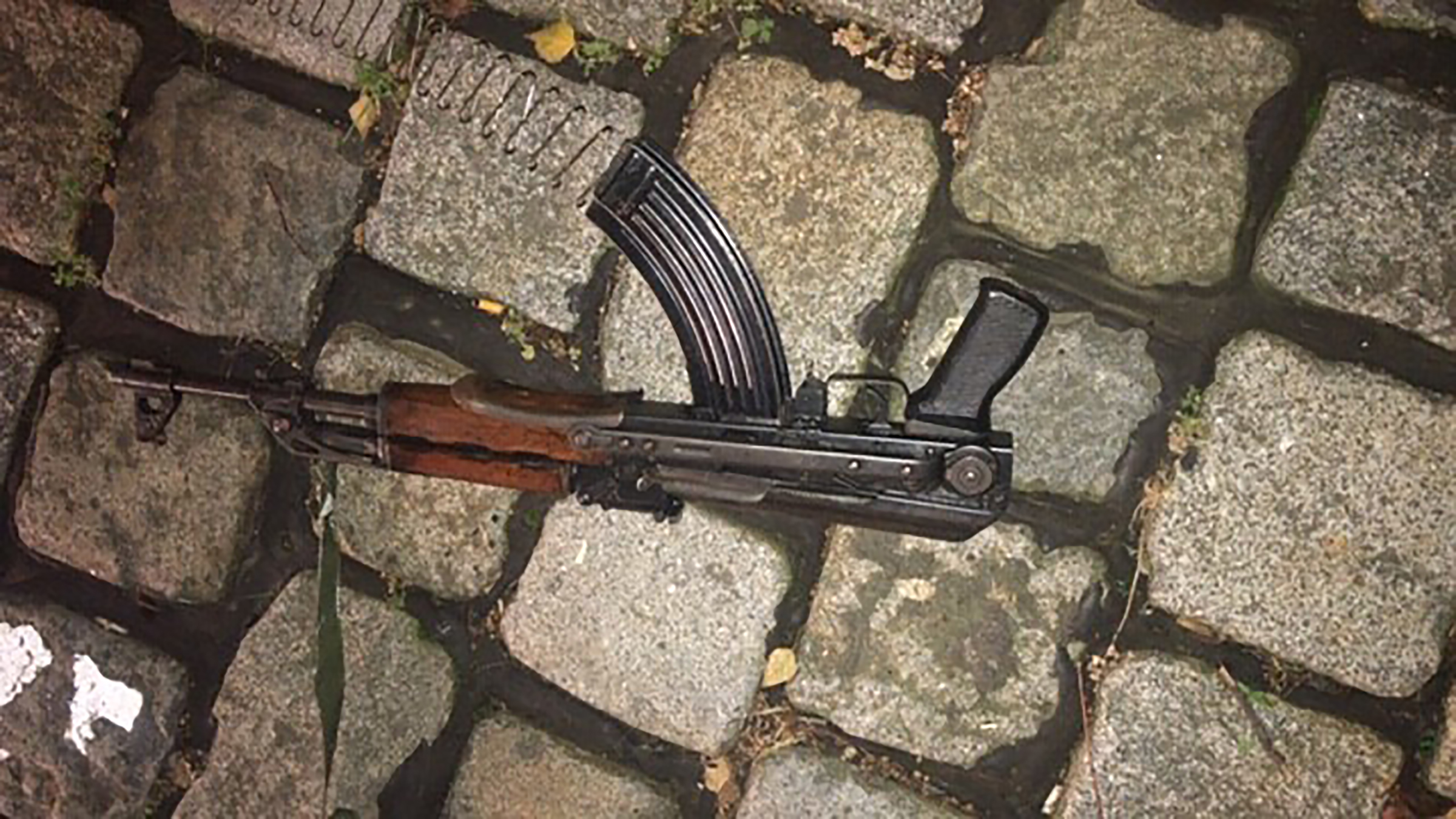 Weapons of the 02 November terrorist attack in Vienna puska koja je koriscena ya napad u beču