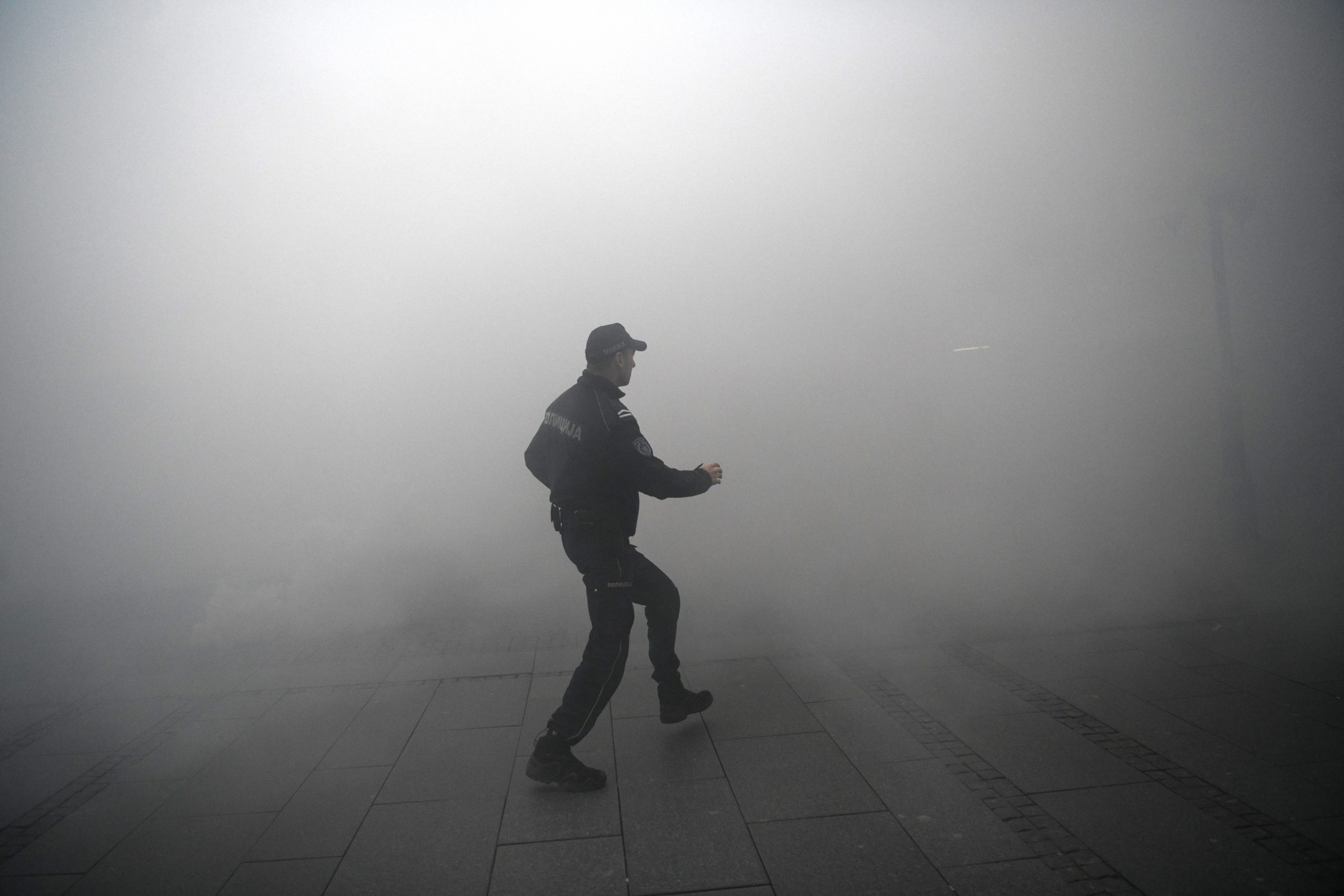 Beograd 05.04.2021. Dimne bombe, dimna bomba, centar grada, Knez Mihailov ulica Foto: Filip Krainčanić/Nova.rs