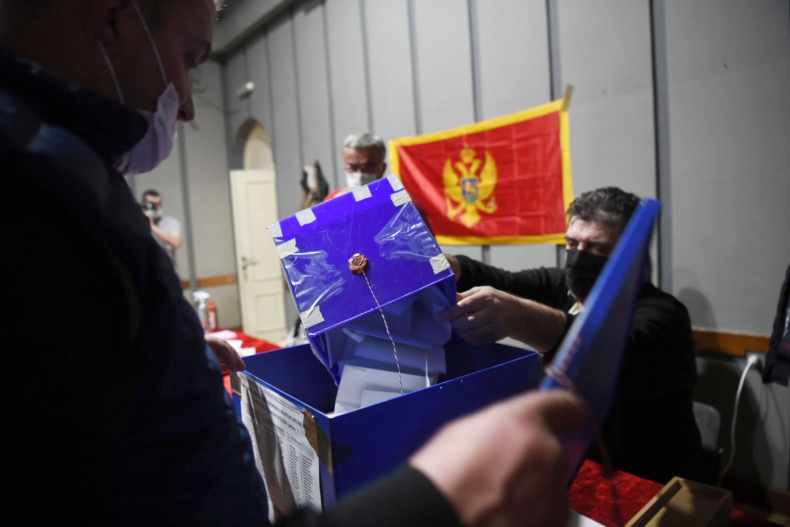 Niksic 14. mart 2021. Glasacke kutije brojanje glasova Foto:Filip Krainčanić/Nova.s