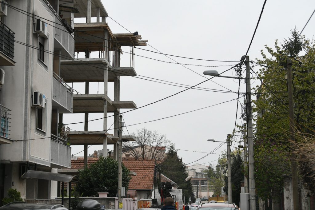 Beograd 13.04.2021. Dušanovac. Pokušaj samoubistva, gradilište, zgrada, nedovršena zgrada Foto: Vesna Lalić/Nova.rs