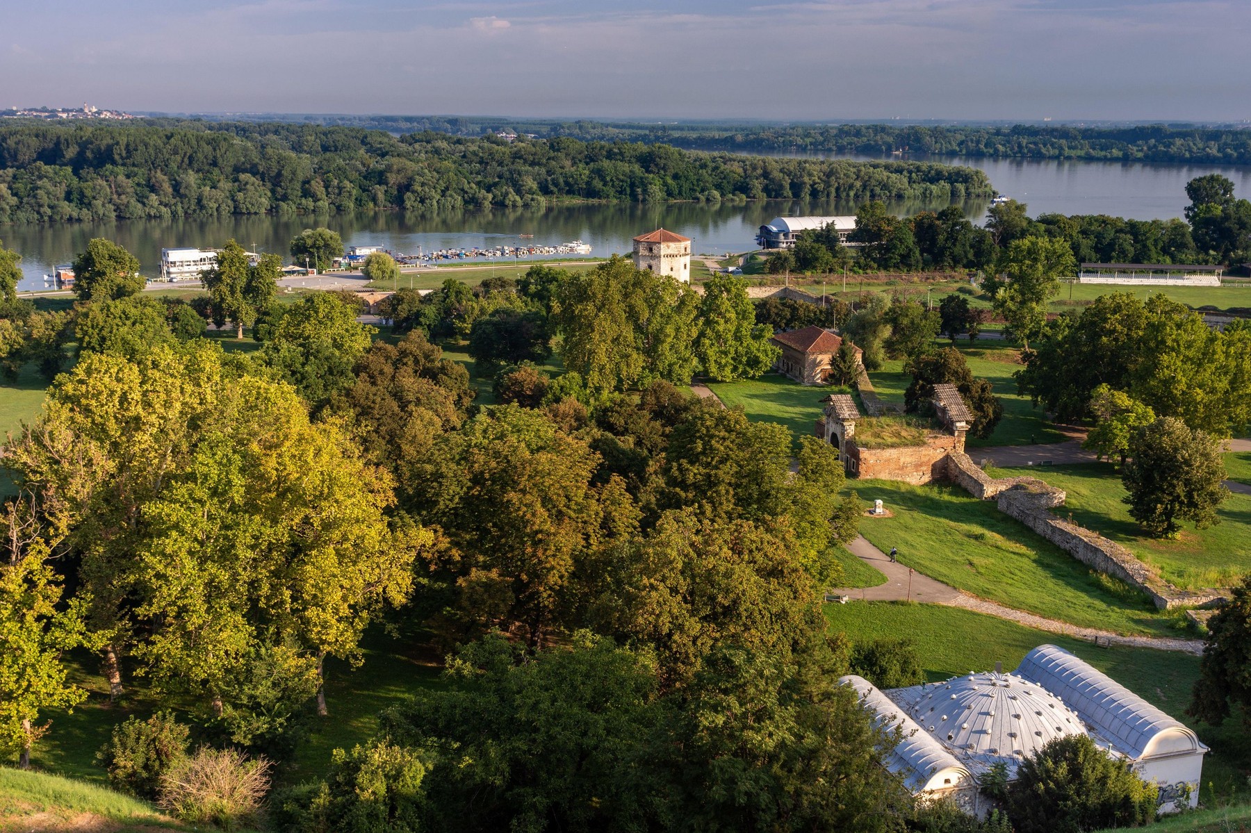 Image: 554103192, License: Royalty-free, Restrictions: , Model Release: no, Credit line: Mirko Kuzmanovic / Alamy / Alamy / Profimedia