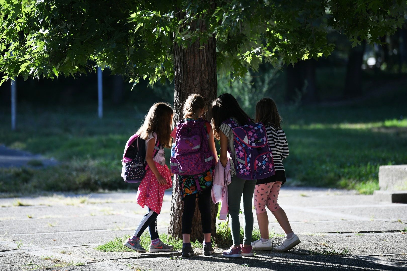 Beograd 02. septembar 2020. Osnovna skola Djuro Strugar, pocetak skolske godine, deca, djaci, ucenici, zastitna maska, mere zastite Foto:Vesna Lalić/Nova.rs