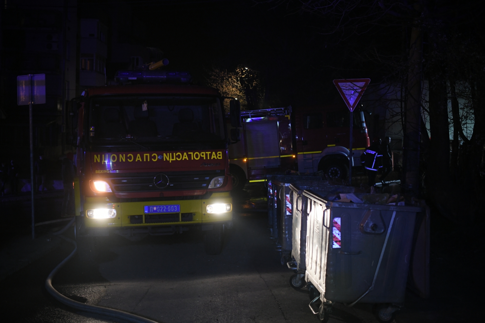 Beograd 11.03.2021. Višnjička, požar, hronika, vatrogasci Foto: Dragan Mujan/Nova.rs