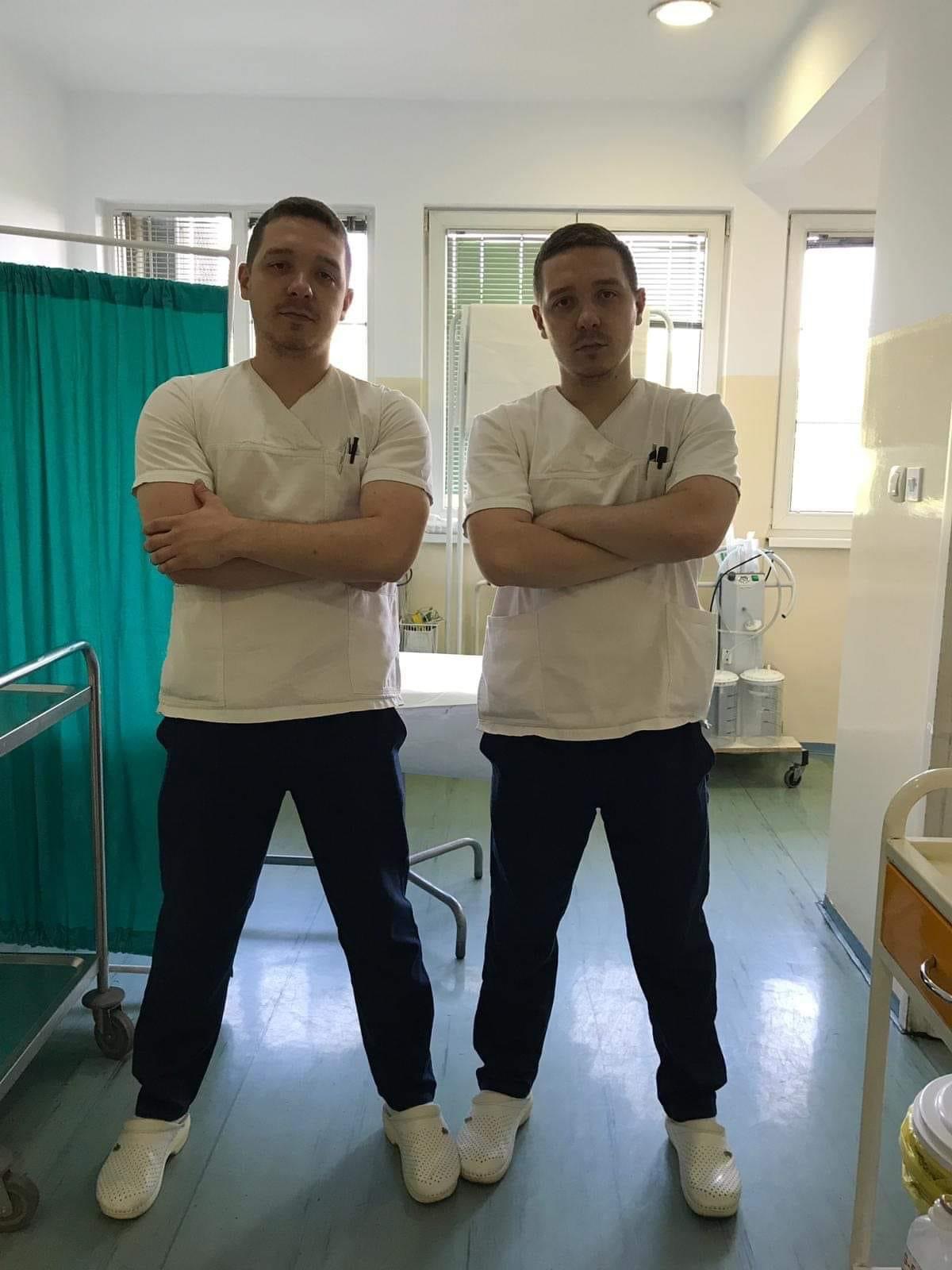 Marko Simić, Miloš Simić, doktor, doktori, braća blizanci, KBC Dragiša Mišović Foto: Privatna arhiva