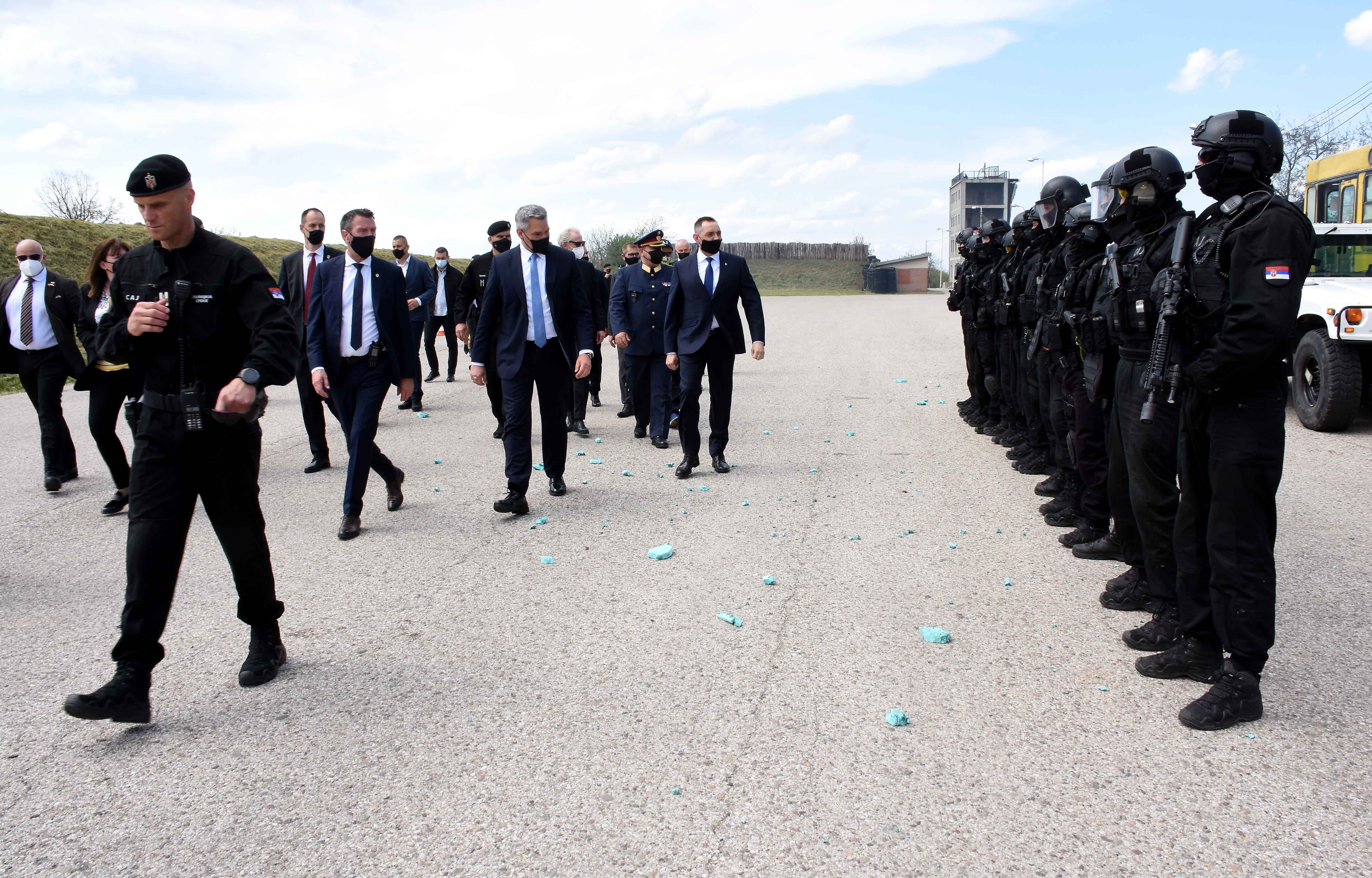 Karl Nehamer, Aleksandar Vulin
Baza Specijalne antiterorističke jedinice, SAJ, Specijalna antiteroristička jedinica, vežba Foto: MUP Srbije