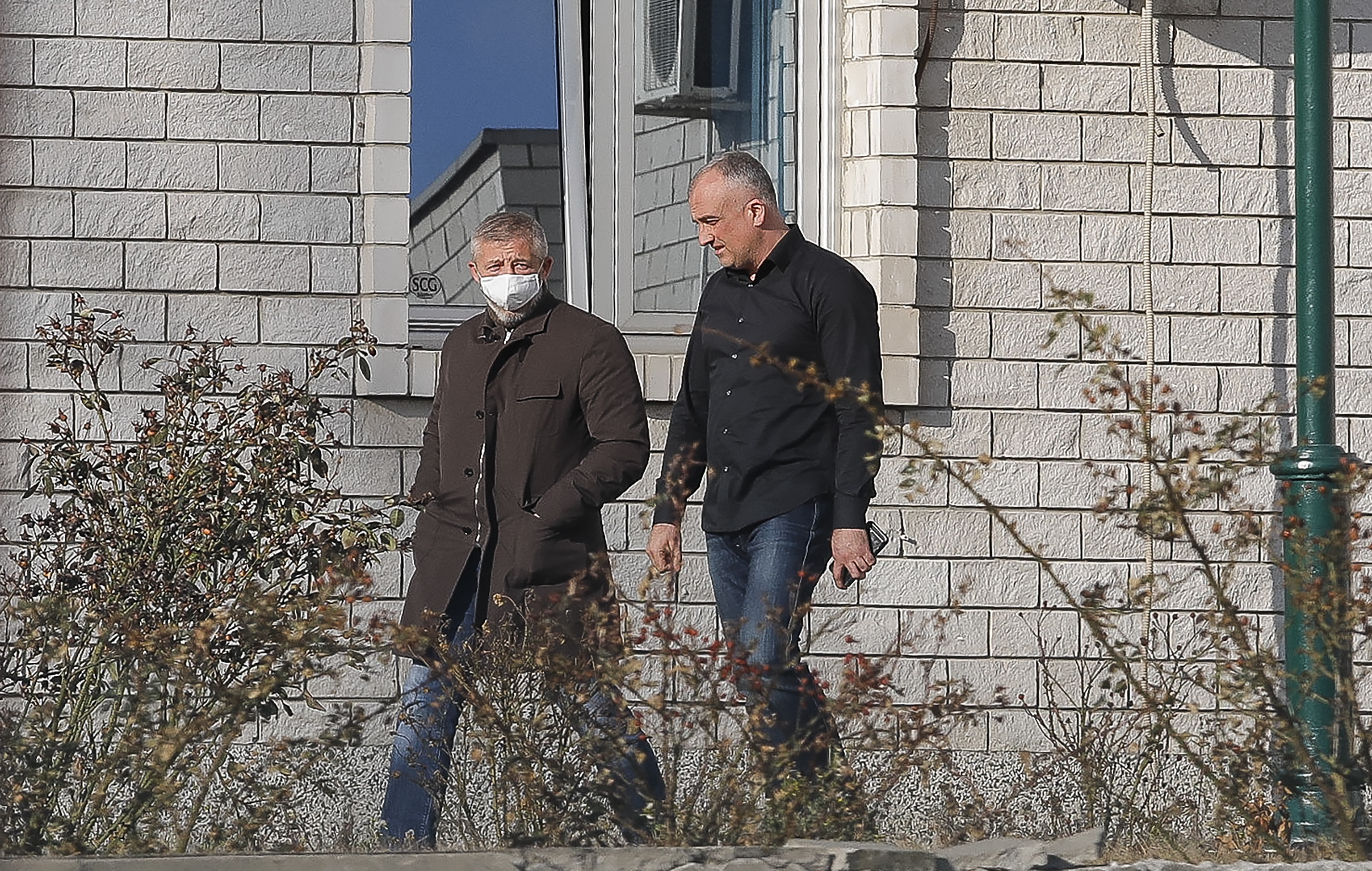 Fudbal-Slavisa Kokeza napusta SBPOK Policija nakon davanja iskaza
Beograd, 28.02.2021.
foto: Srdjan StevanovicStarsportphoto ©
