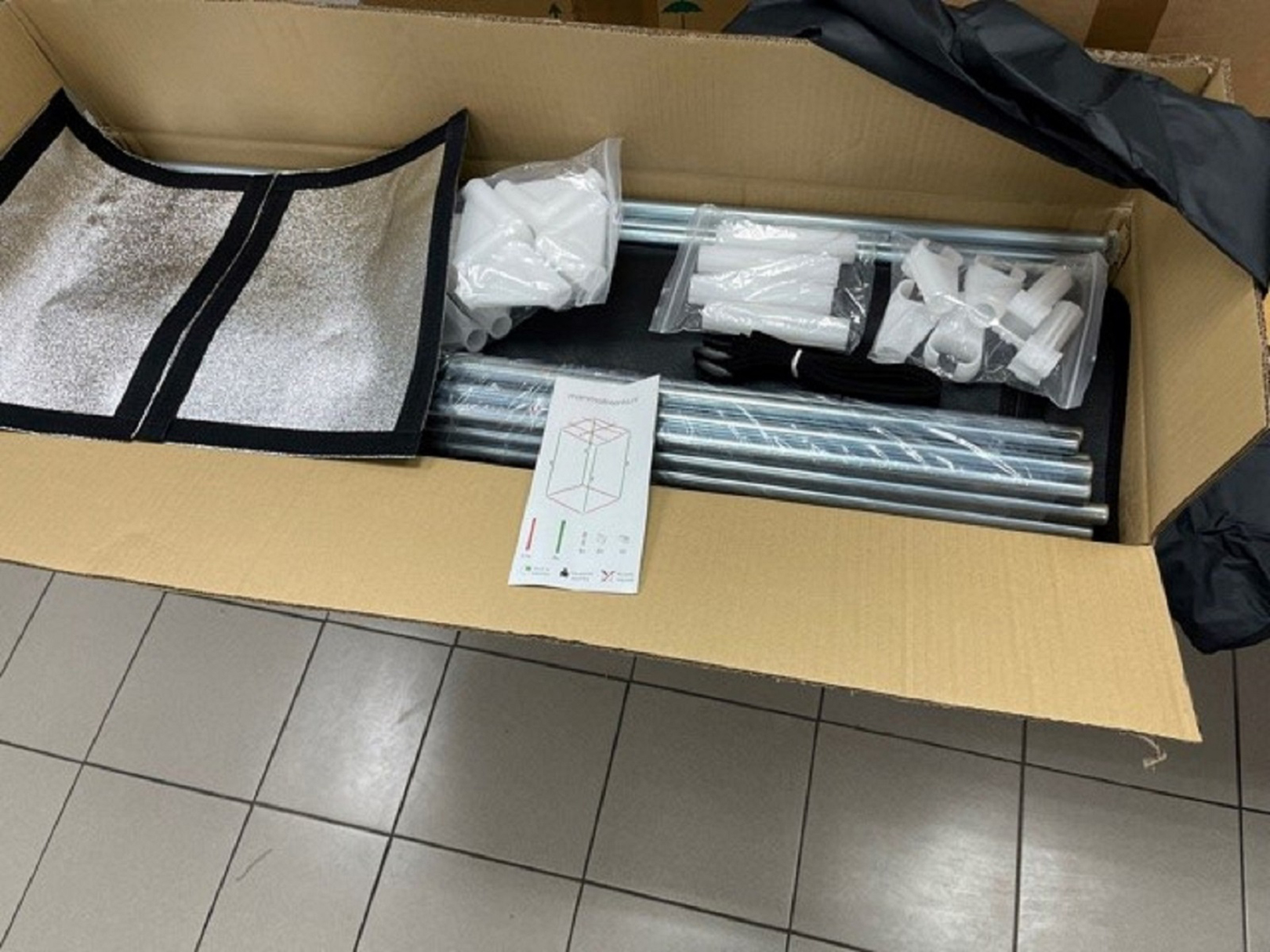 konstrukcija satora za uzgoj marihuane