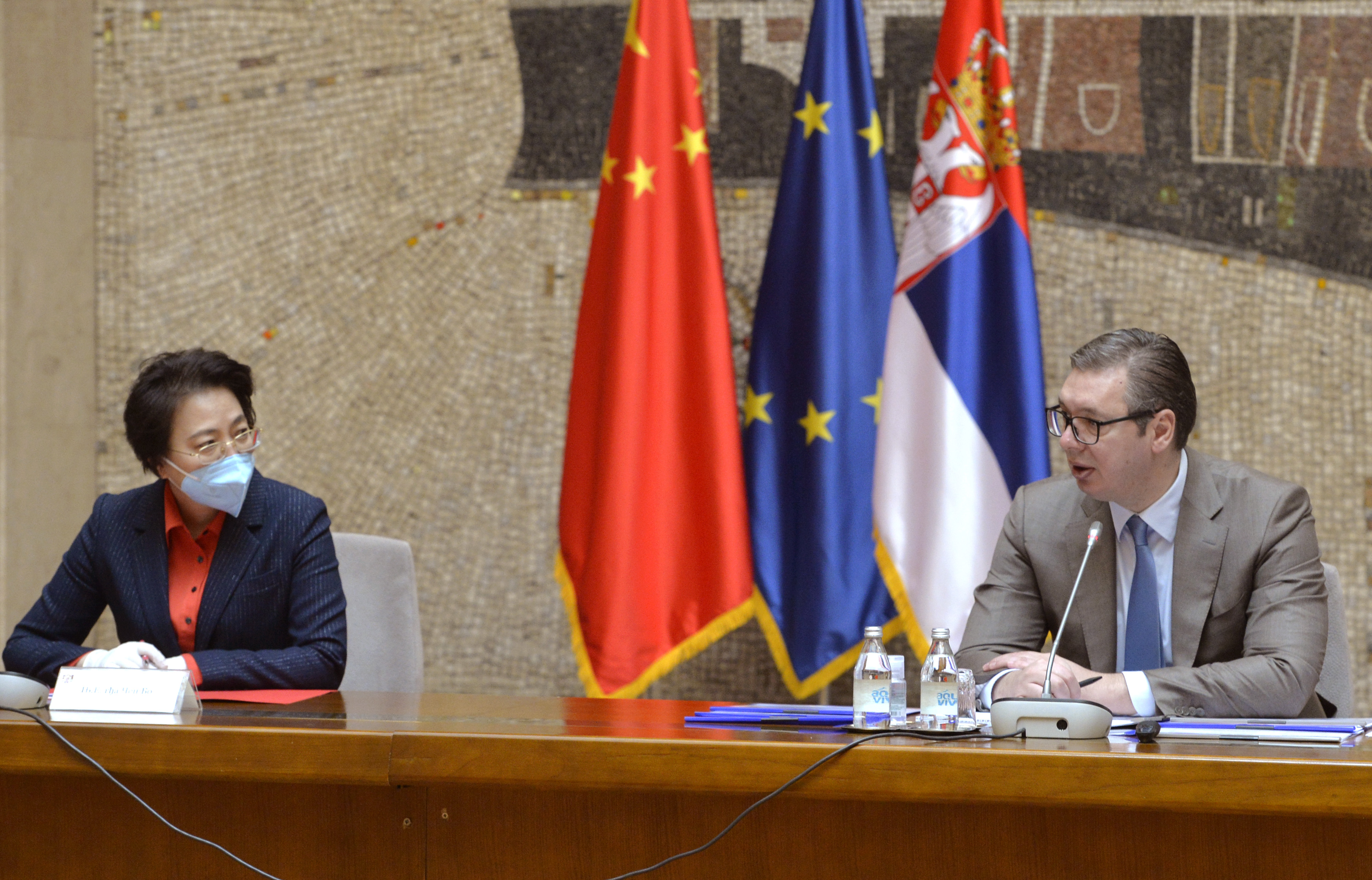 Beograd, 6. marta 2021 - Predsednik Republike Srbije Aleksandar Vucic sastao se sa ambasadorkom Narodne Republike Kine Cen Bo. FOTO TANJUG/ RADE PRELIC/bs
