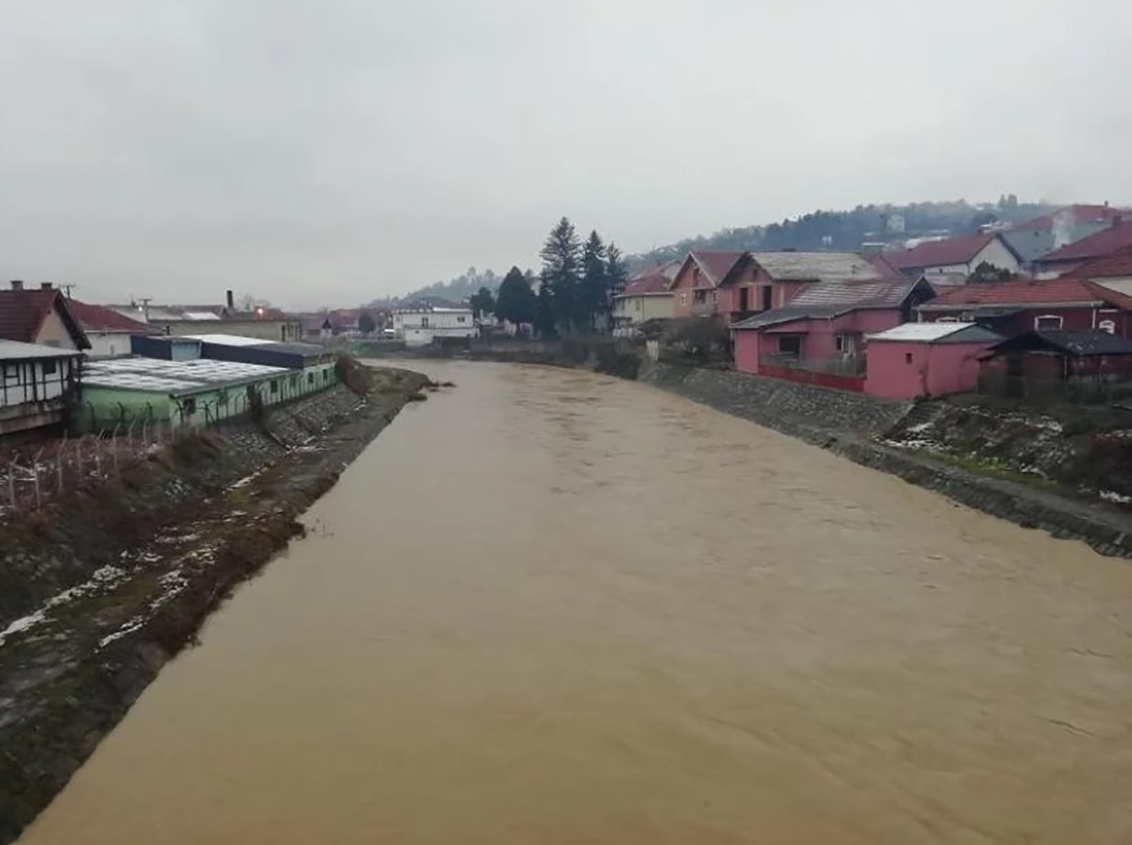 Visok vodostaj Veternice; foto: M. Mitić, Vlasotince