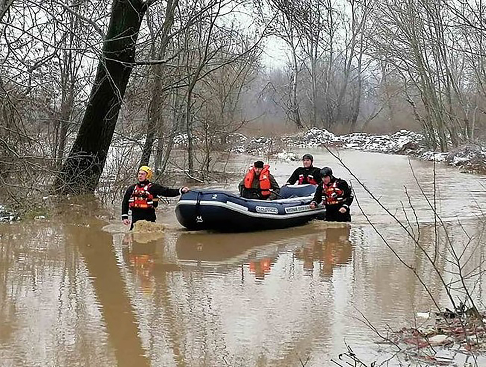Poplave, spasavanje, specijalistički spasilački timovi