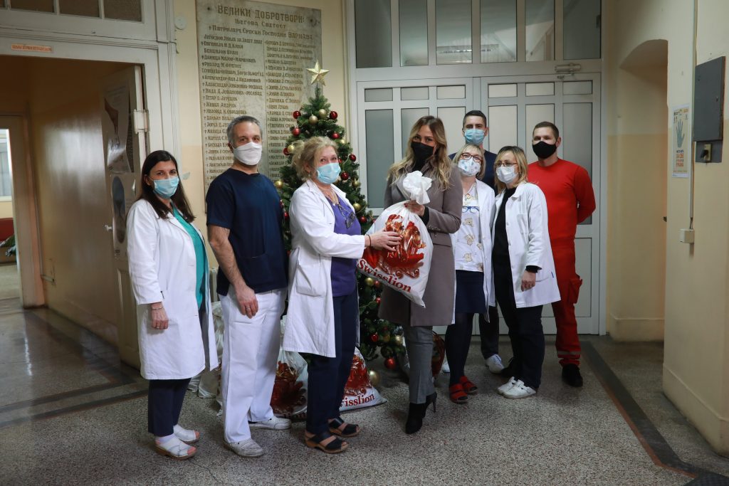 MOZZART NASTAVIO SA AKCIJOM PODELE PAKETIĆA